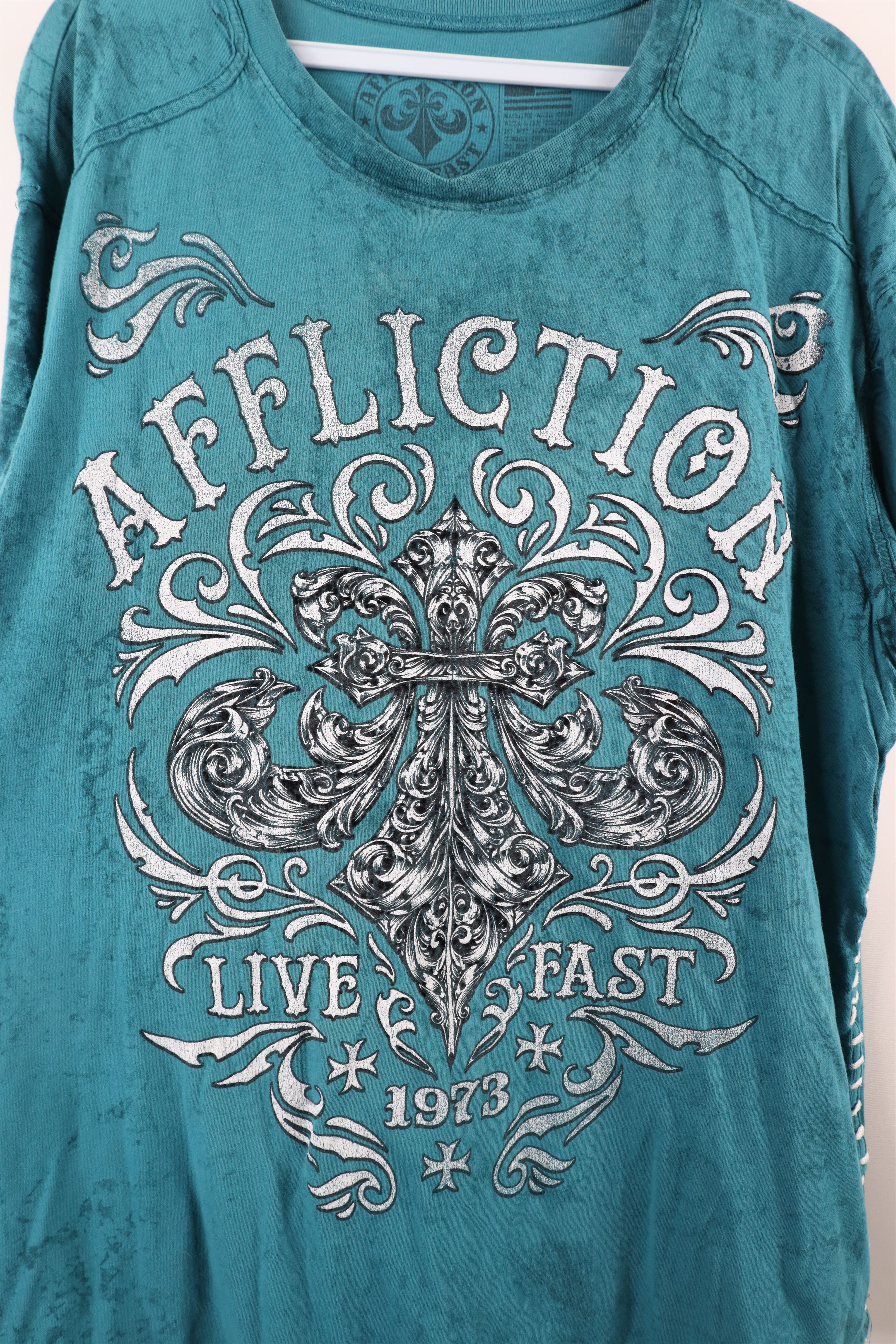 Affliction × Vintage Vintage Affliction Fleur de Lis UFC MMA Fighting T-Shirt USA Size US L / EU 52-54 / 3 - 5 Thumbnail
