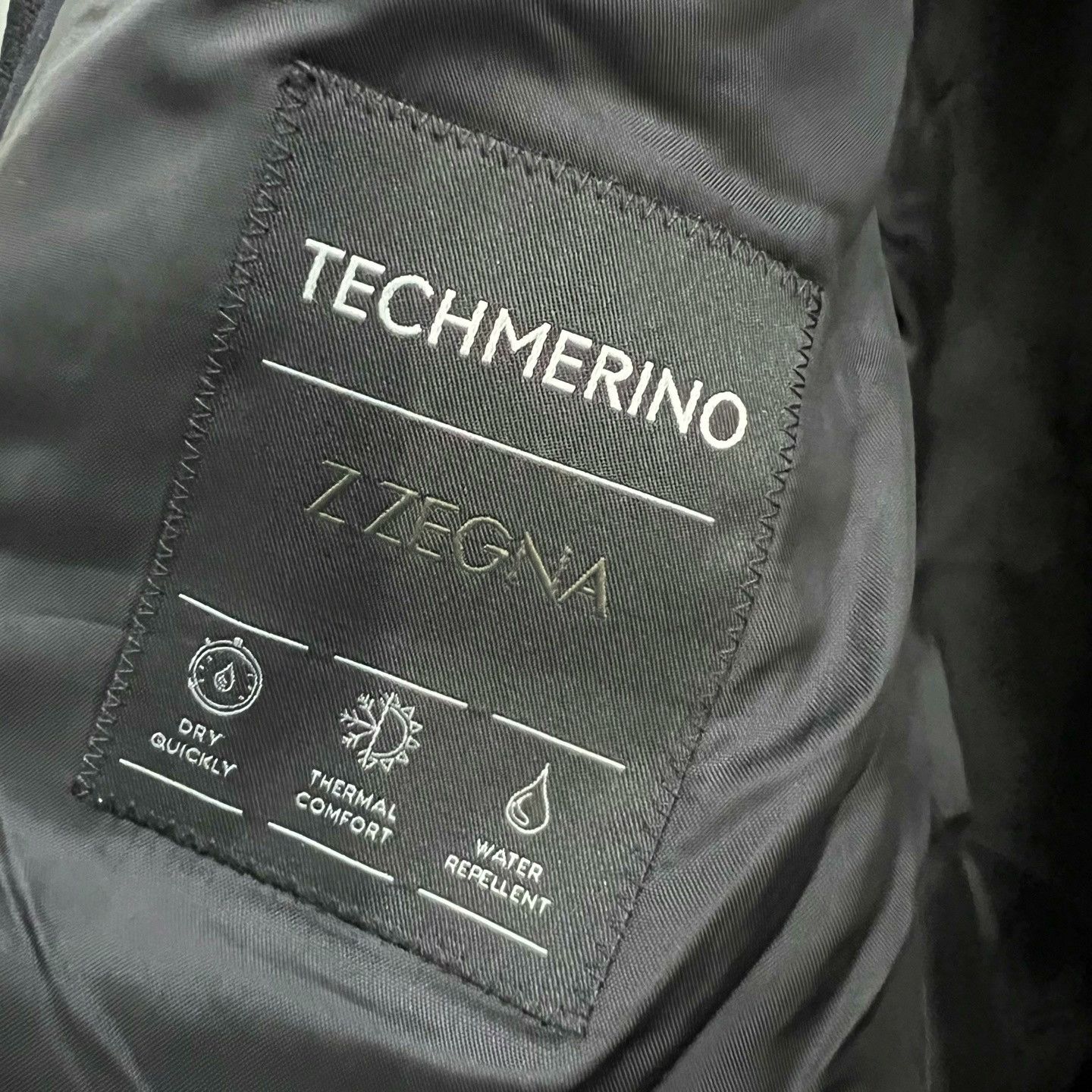 Ermenegildo Zegna Zegna Black Suit Jacket Size 54 Size US L / EU 52-54 / 3 - 3 Thumbnail
