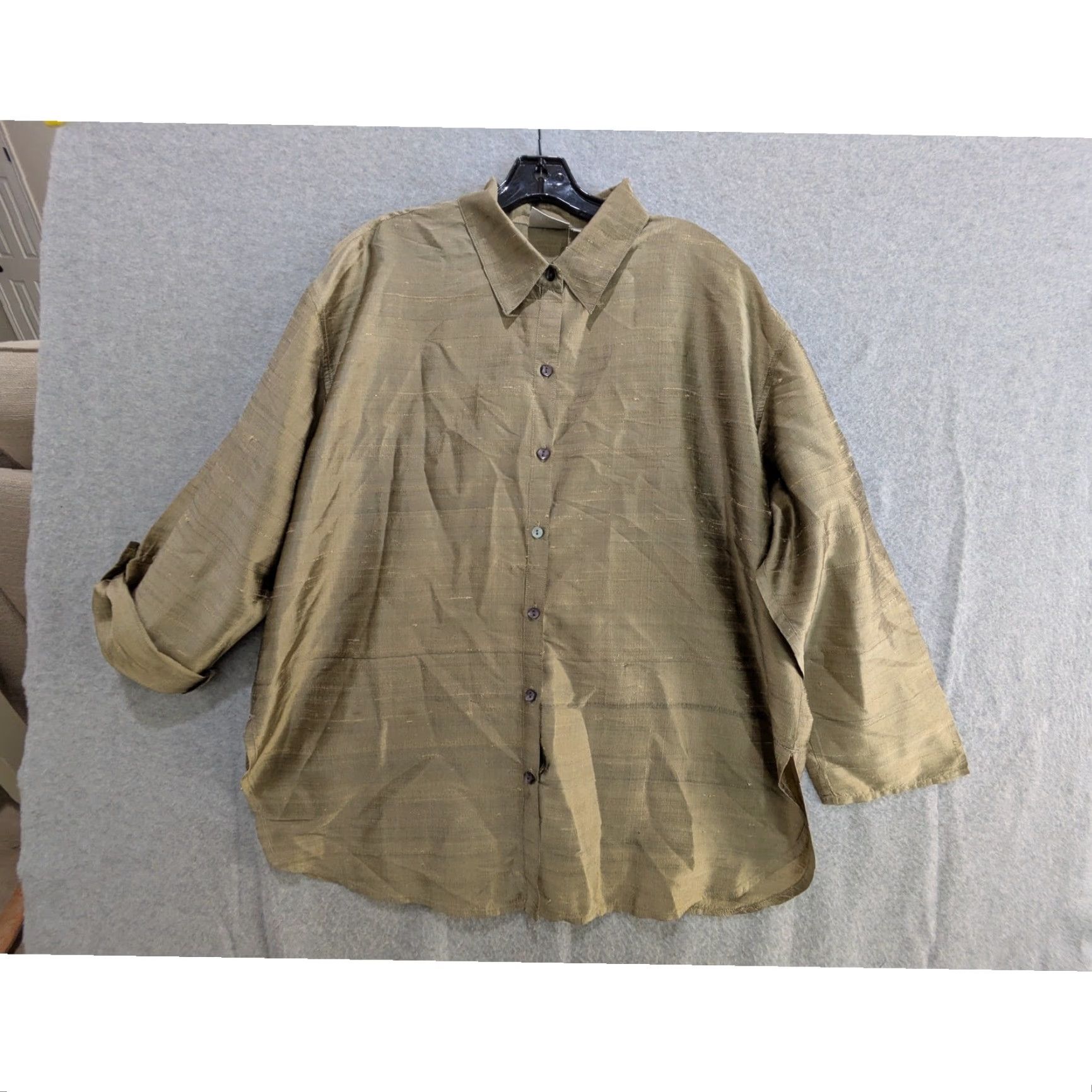 Vintage Chicos Design Shirt Womens 3 100% Silk Roll Tab Oversized Button Up Brown Puff Sleeve V-Neck Long Sleeve Blouse Solid Knit Formal Womens Size XS / US 0-2 / IT 36-38 - 2 Thumbnail