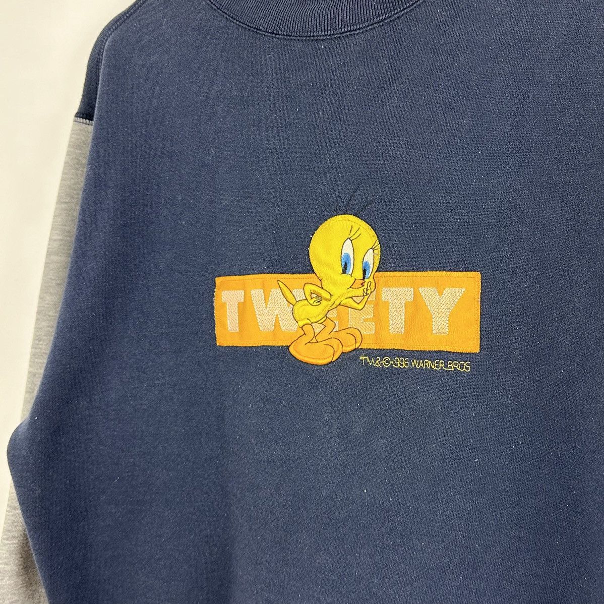 Vintage × Warner Bros Vintage Looney Tunes Sweatshirt Crewneck1990s Tweety Bird Size US L / EU 52-54 / 3 - 1 Thumbnail