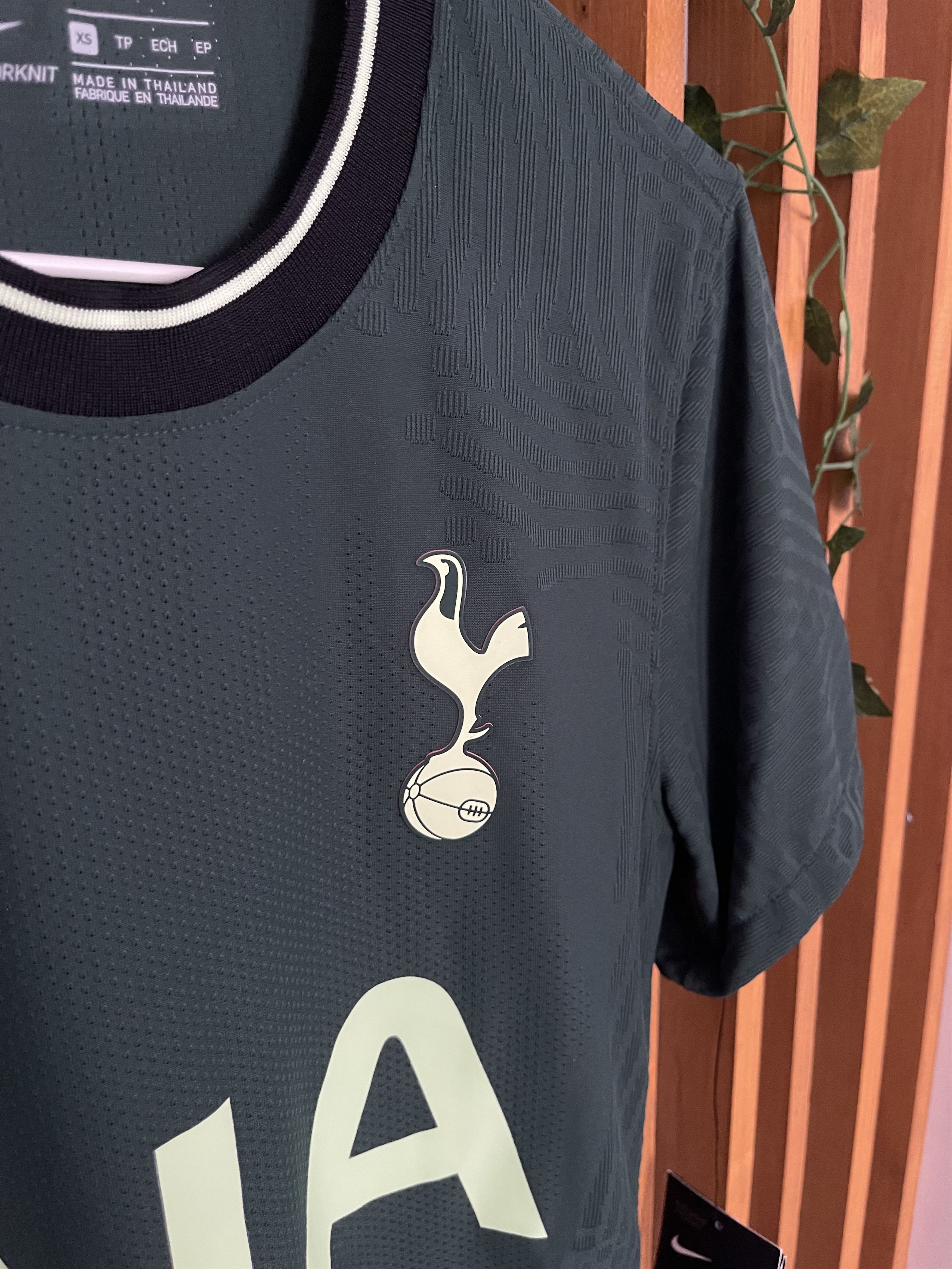 Nike Nike Tottenham Hotspur Authentic Vapor Match Jersey XS BNWT Size US XS / EU 42 / 0 - 9 Thumbnail
