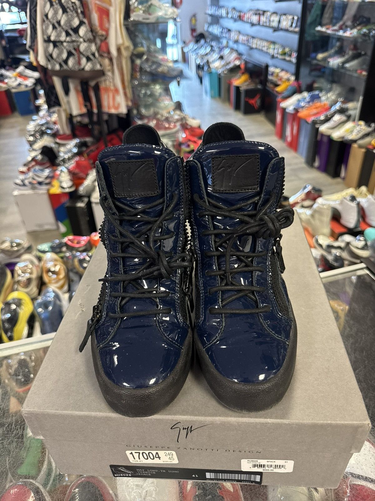 Giuseppe Zanotti giuseppe zanotti patent leather sneakers size 8 pre owed Size US 8 / EU 41 - 2 Thumbnail
