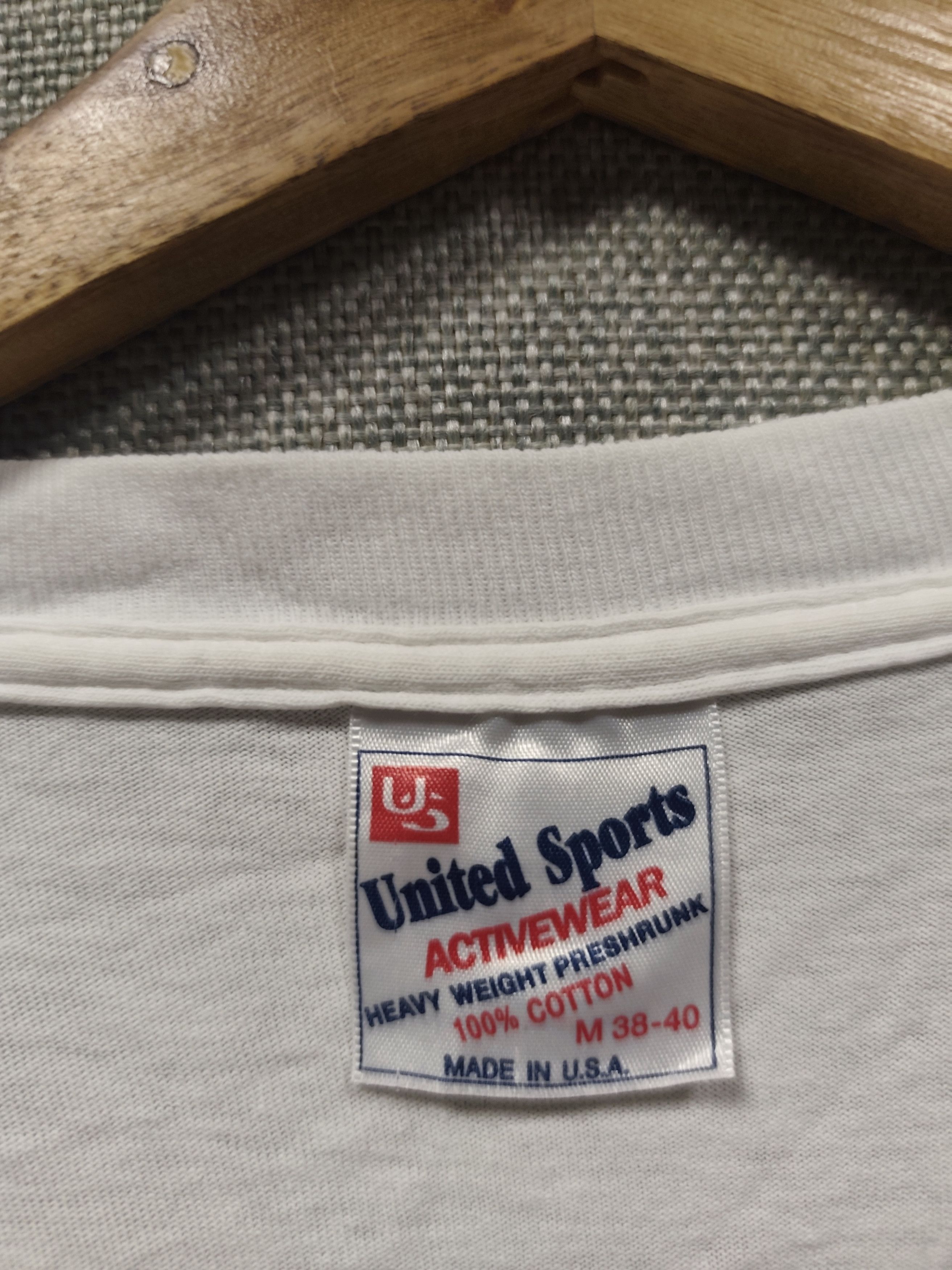 Vintage Vintage 90s t shirt Japanese brand Size US M / EU 48-50 / 2 - 5 Thumbnail