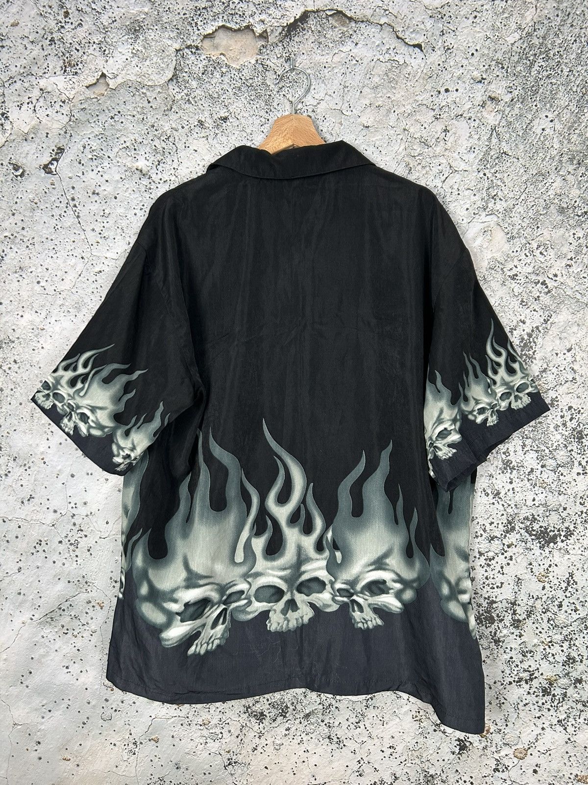 Band Tees Vintage Skulls Japanese Shirt Avantgarde Grunge Rock Punk Size US XL / EU 56 / 4 - 4 Thumbnail