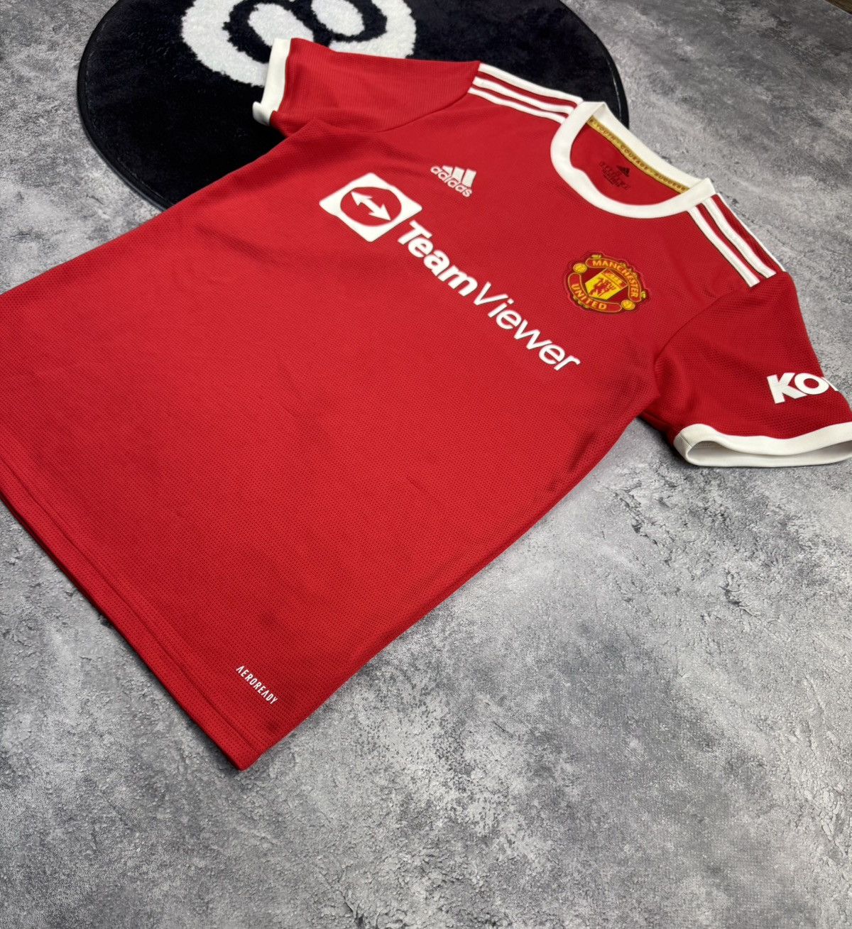 Adidas MANCHESTER UNITED 2021-2022 HOME FOOTBALL JERSEY ADIDAS Size US S / EU 44-46 / 1 - 5 Thumbnail