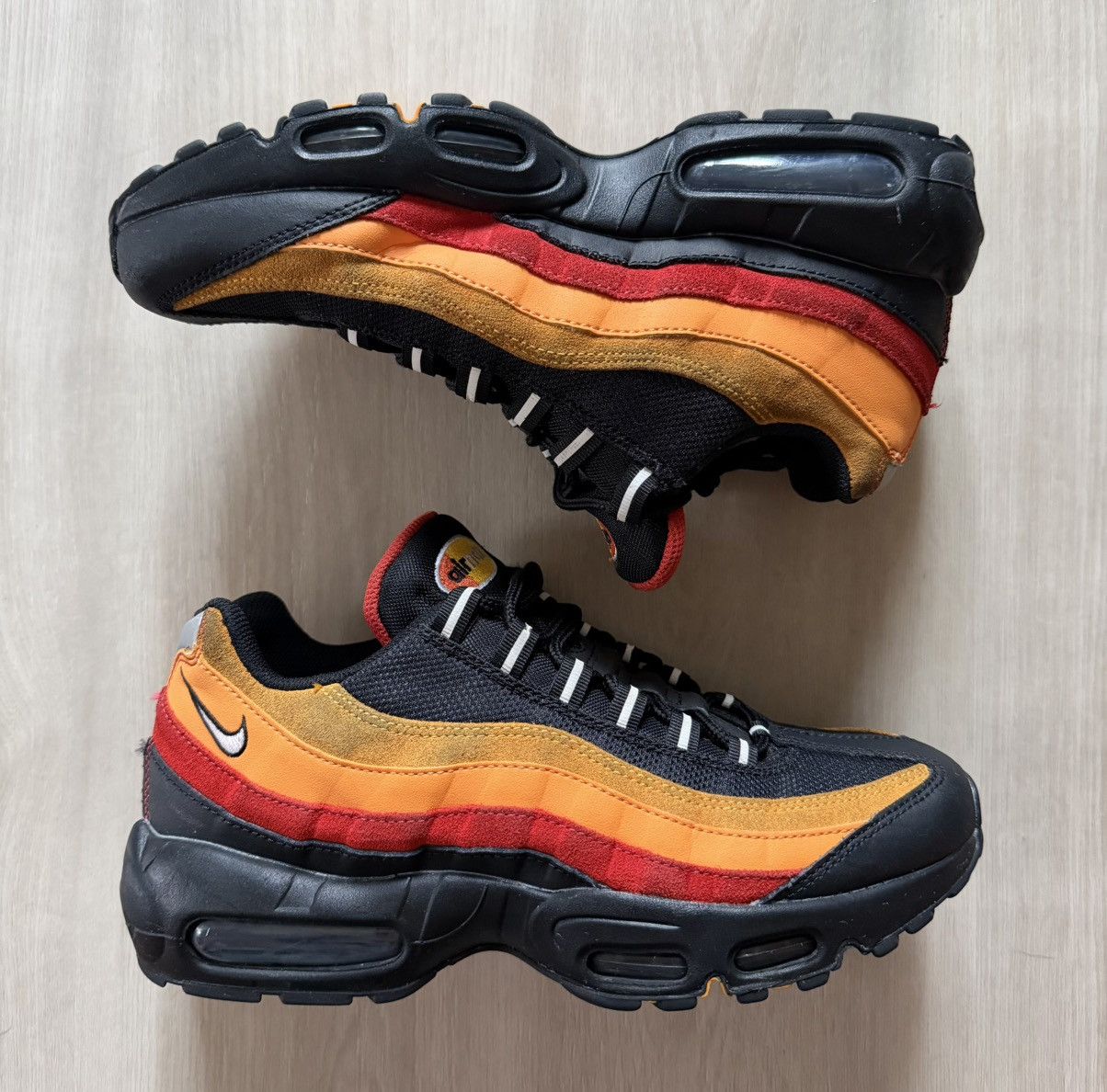 Nike Air Max 95 Raygun Black Kumquat DC9412-001 sz 8
