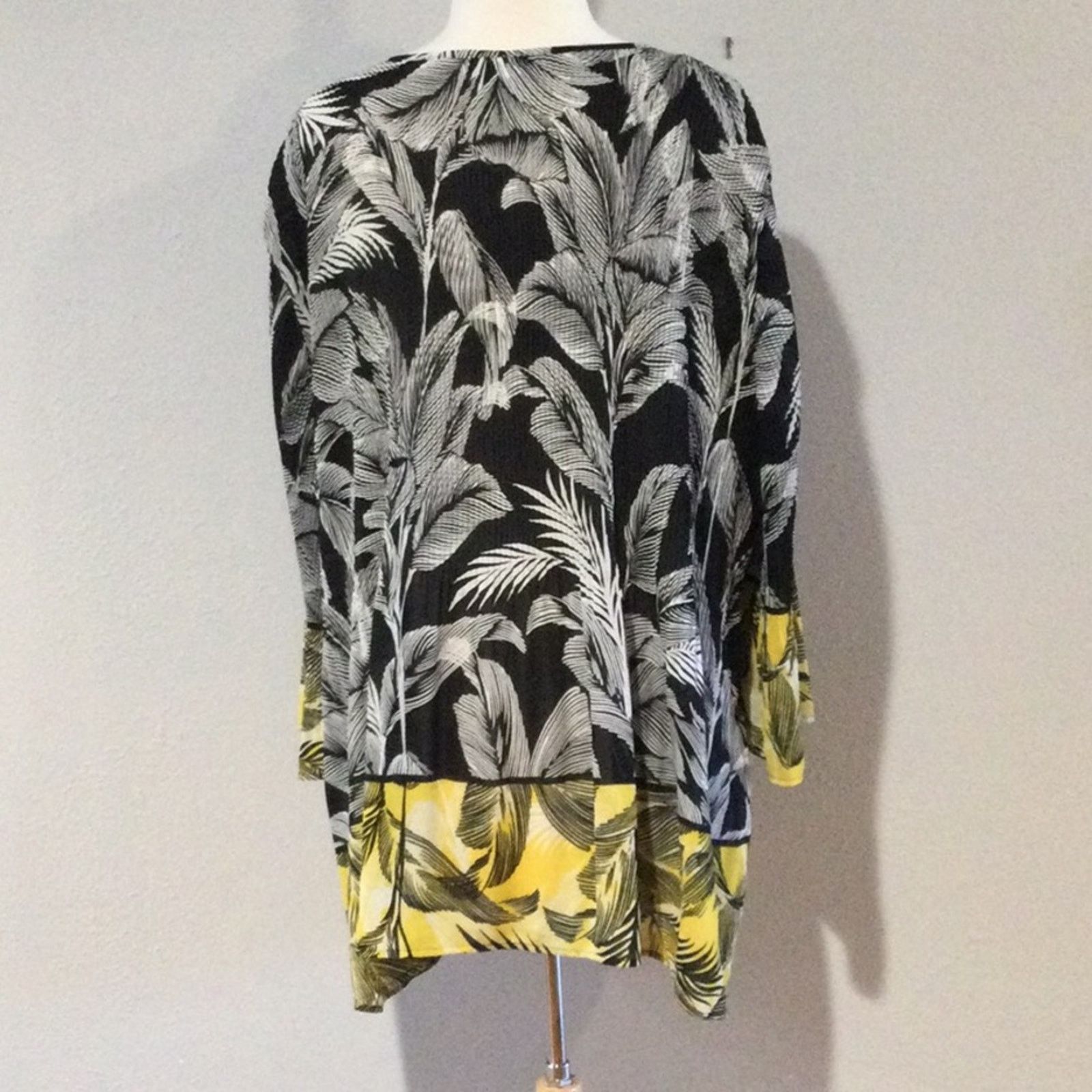 Other Catherines Multicolor Stretch Beaded Blouse Size 3X 26/28W Size 3XL / US 20-22 - 9 Thumbnail