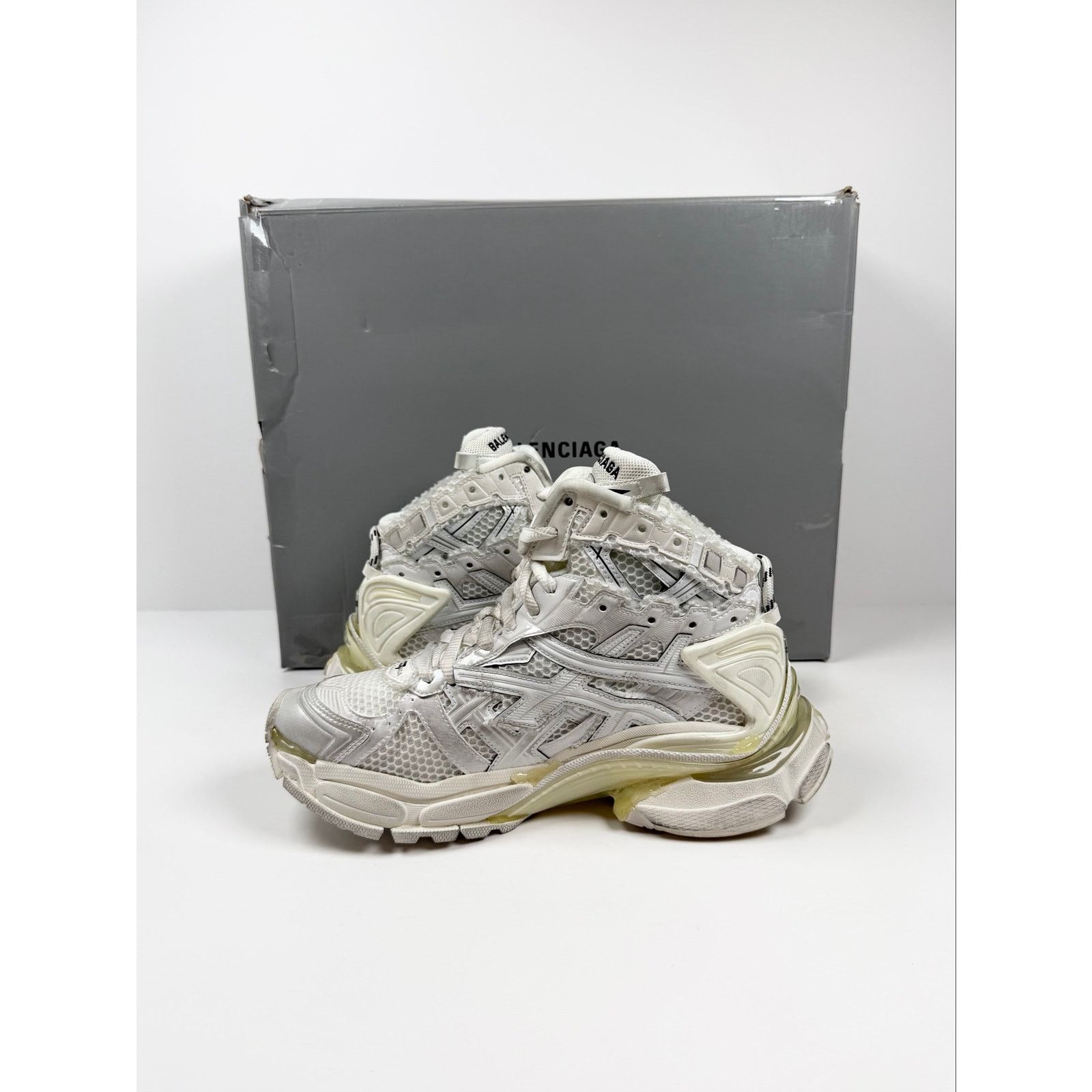 Balenciaga Size 40EU/7US - Balenciaga Runner Distressed High Top NEW Size US 7 / EU 40 - 6 Thumbnail
