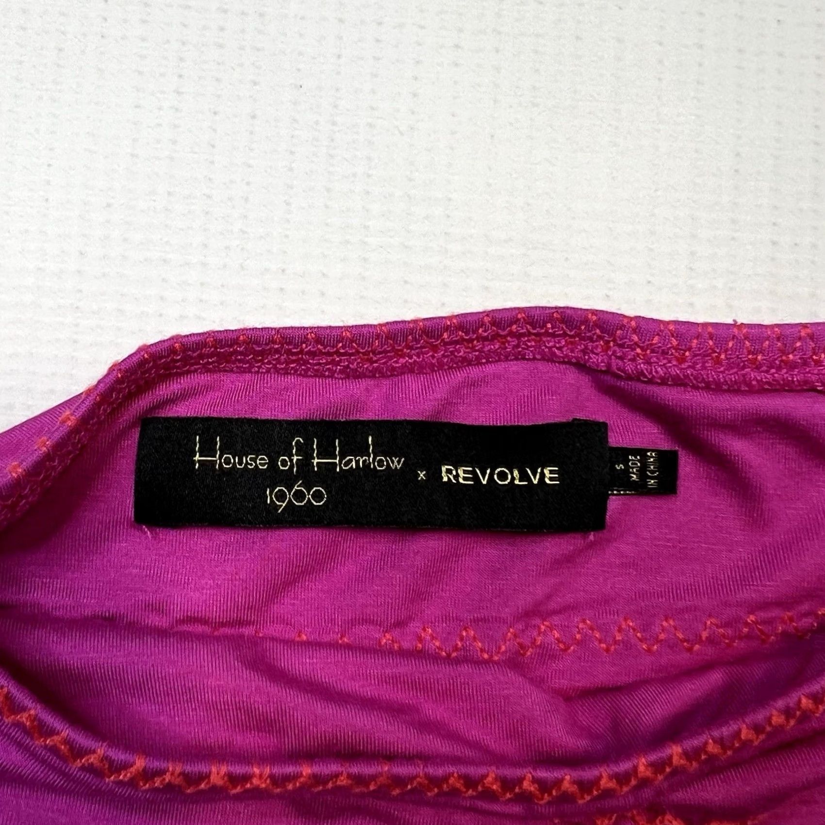Vintage VINTAGE HOUSE OF HARLOW REVOLVE Off the Shoulder Crop Top S Pink Embroidered Shirt Womens Size S / US 4 / IT 40 - 7 Thumbnail