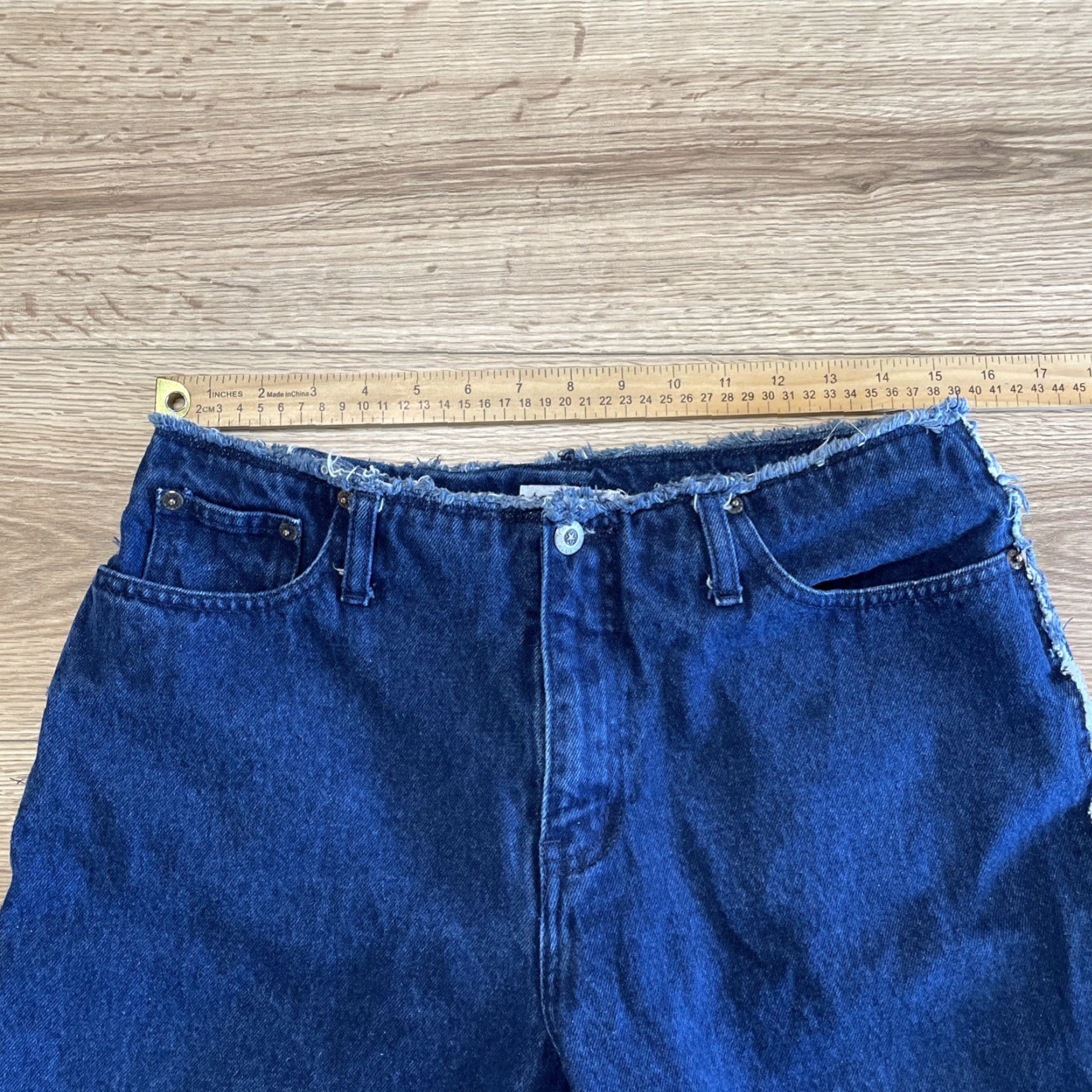 Vintage VINTAGE Carolina Blues Women's Jeans Size 12 Straight Raw Wash Frayed Edges Ombre Blue Size 34" / US 12 / IT 48 - 3 Thumbnail