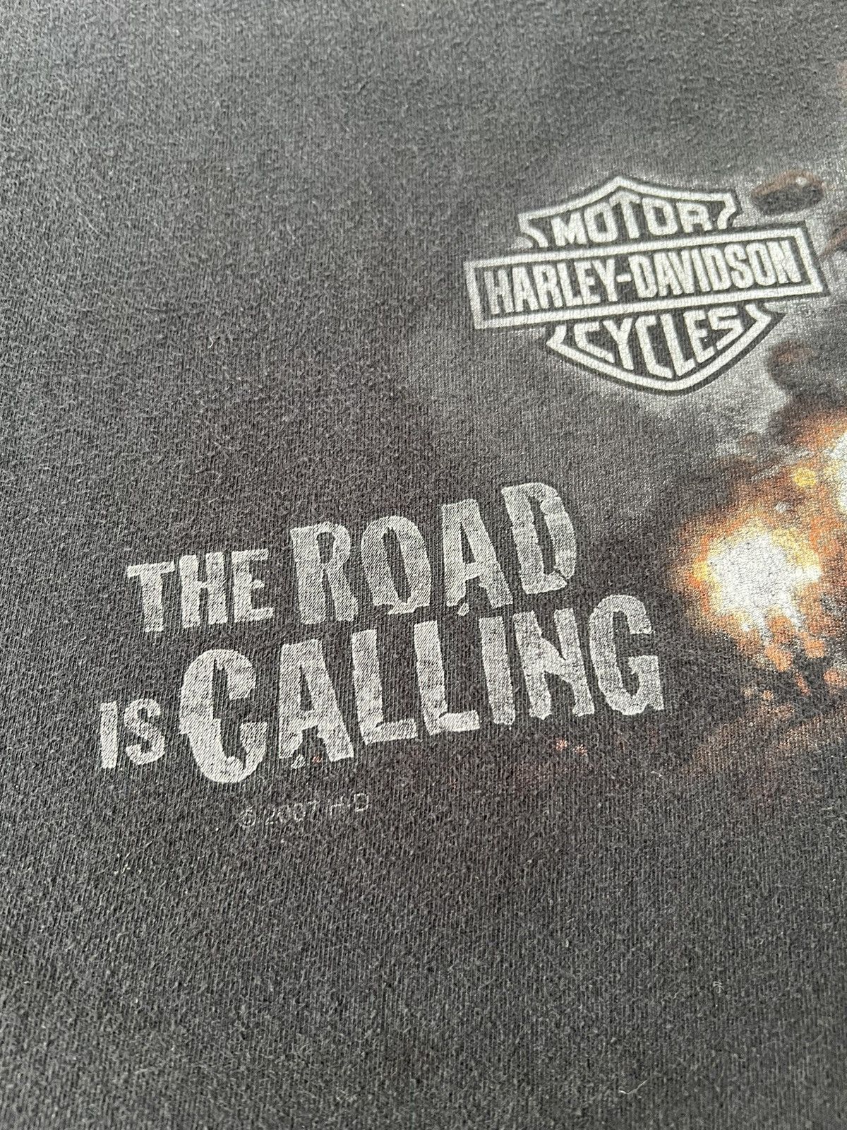 Harley Davidson Vintage 2007 Harley Davidson The Road is Calling T-shirt Size US L / EU 52-54 / 3 - 9 Thumbnail