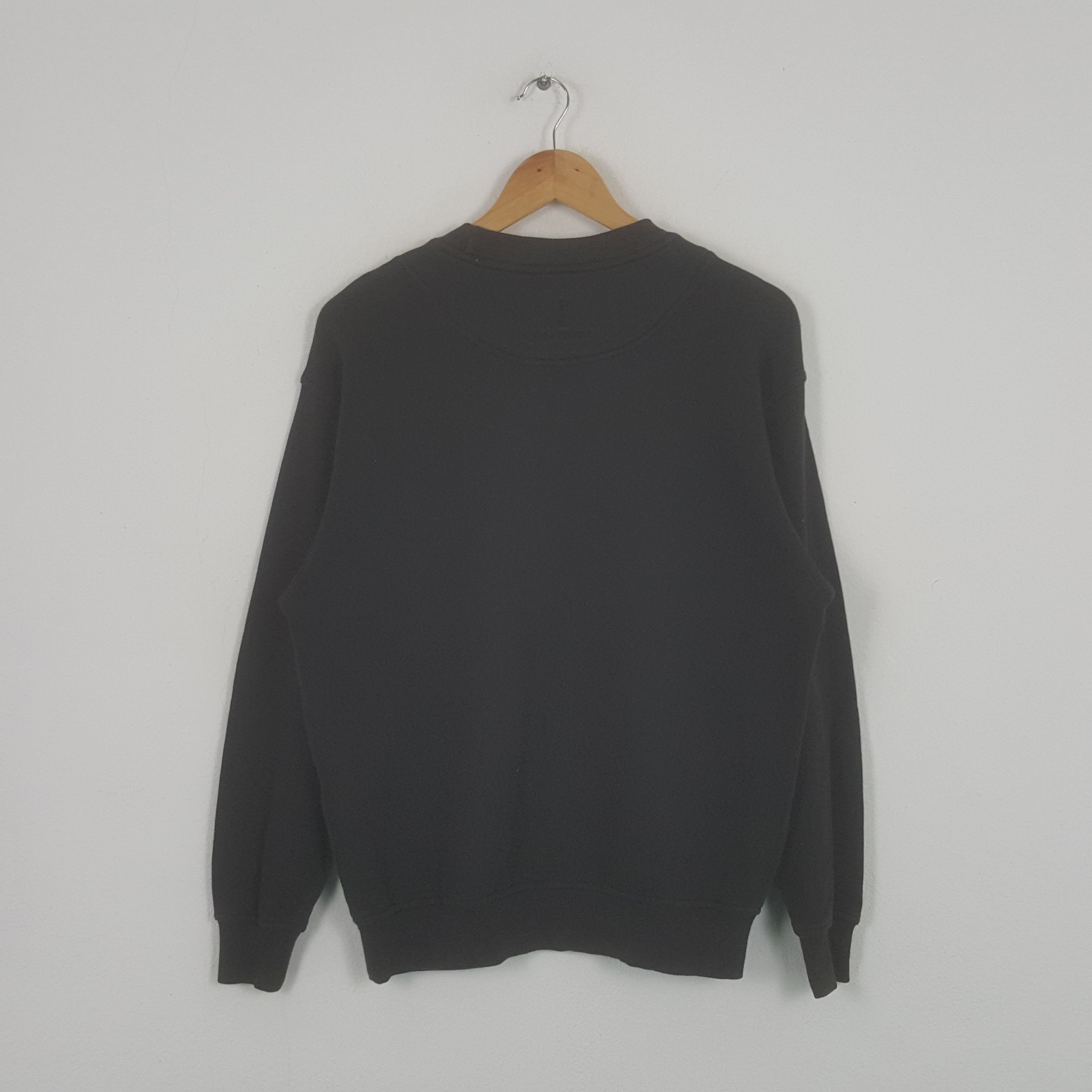 Yves Saint Laurent Vintage Yves Saint Laurent Center Embroidery Logo Sweatshirt Size US M / EU 48-50 / 2 - 3 Thumbnail