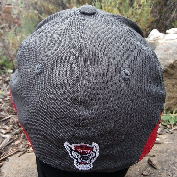 NCAA TOW North Carolina State Wolfpack One Fit Hat Autographs Size ONE SIZE - 3 Thumbnail