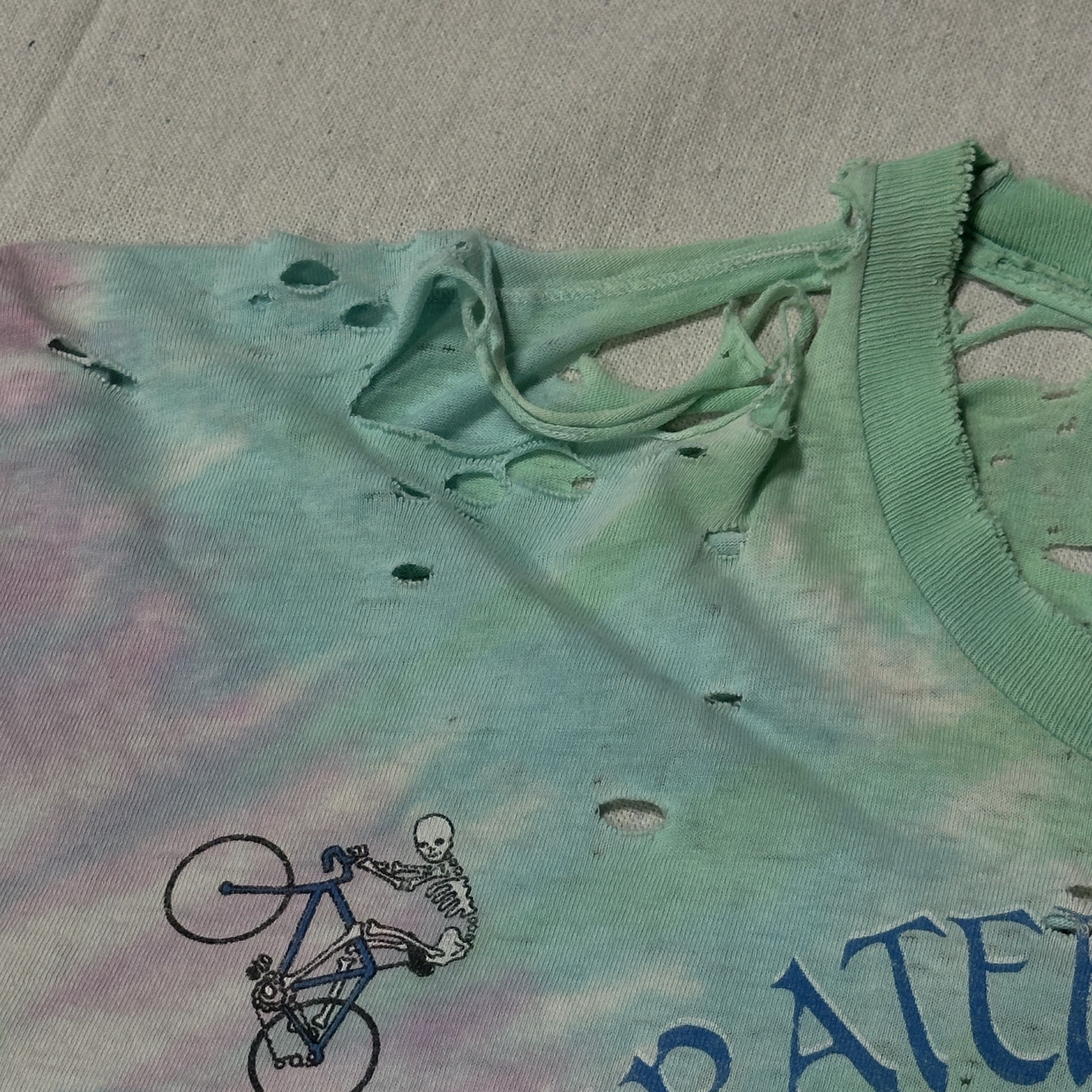 Fruit Of The Loom Vintage Grateful Dead Olympic Velodrome Tie-Dye T-Shirt Size XXL MAJOR DISTRESSED Size US XXL / EU 58 / 5 - 8 Thumbnail