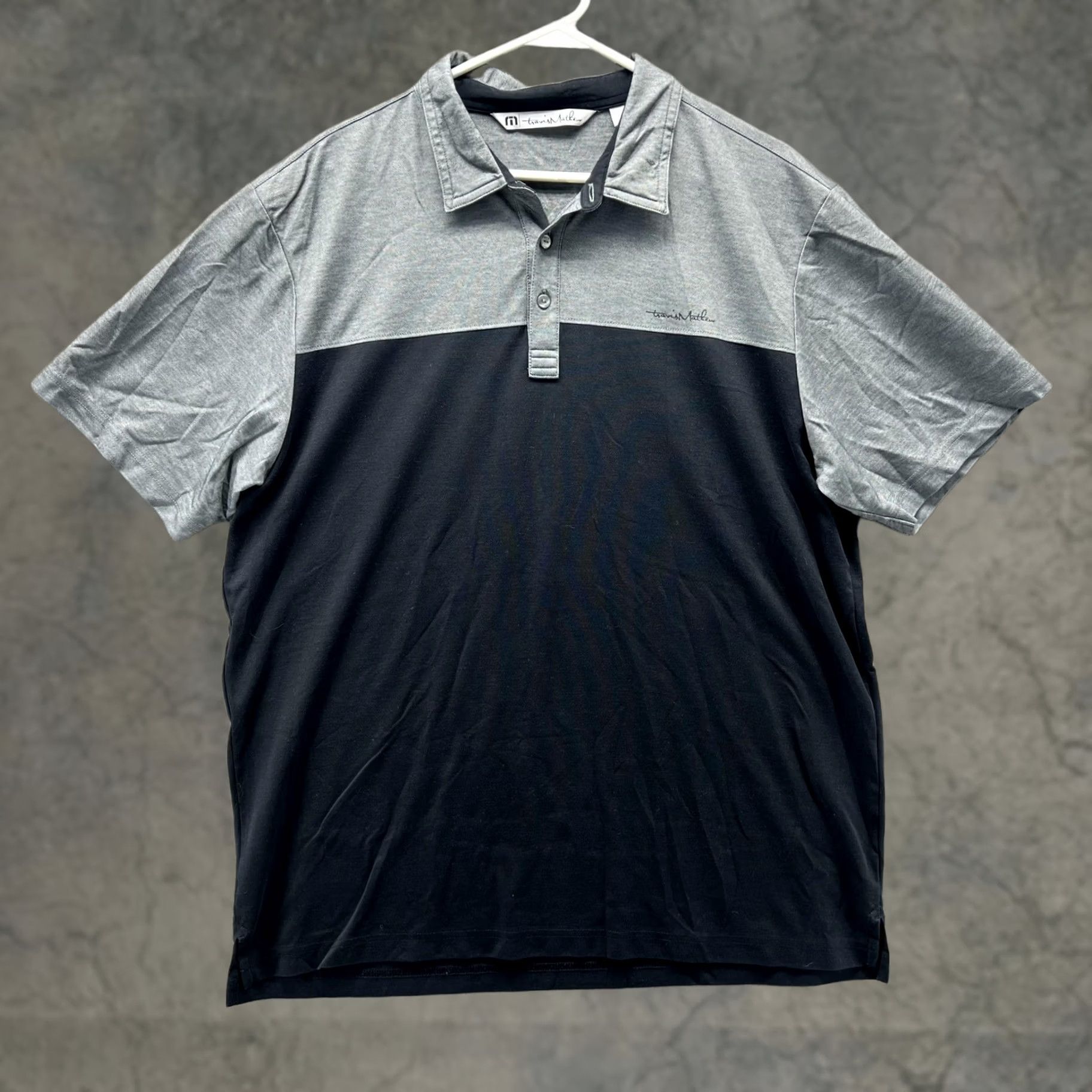 TravisMathew Travis Mathew Polo Shirt Mens XL Black Gray Colorblock Golf Stretch Casual Shirt Size US XL / EU 56 / 4 - 1 Thumbnail