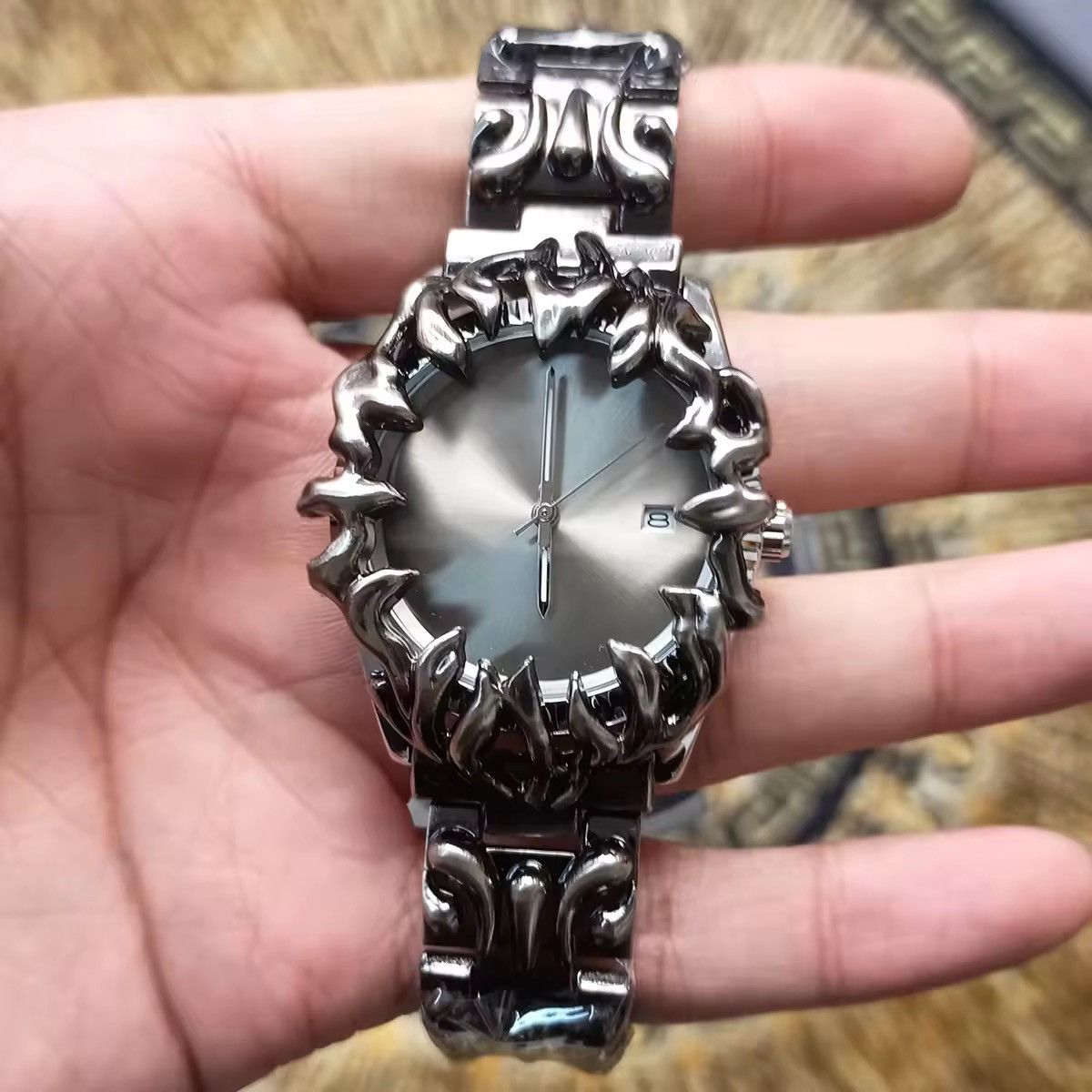 Designer Hot Selling Claw Watch Y2K American design Size ONE SIZE - 1 Thumbnail