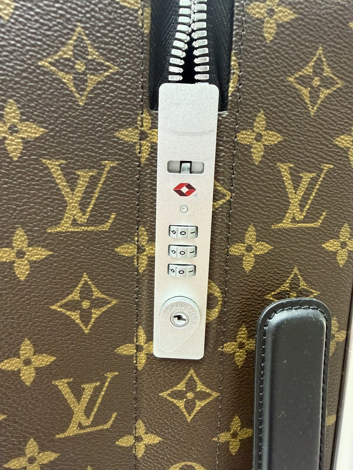 Louis Vuitton Louis Vuitton Horizon 55 Rolling Suit Case Size ONE SIZE - 10 Thumbnail