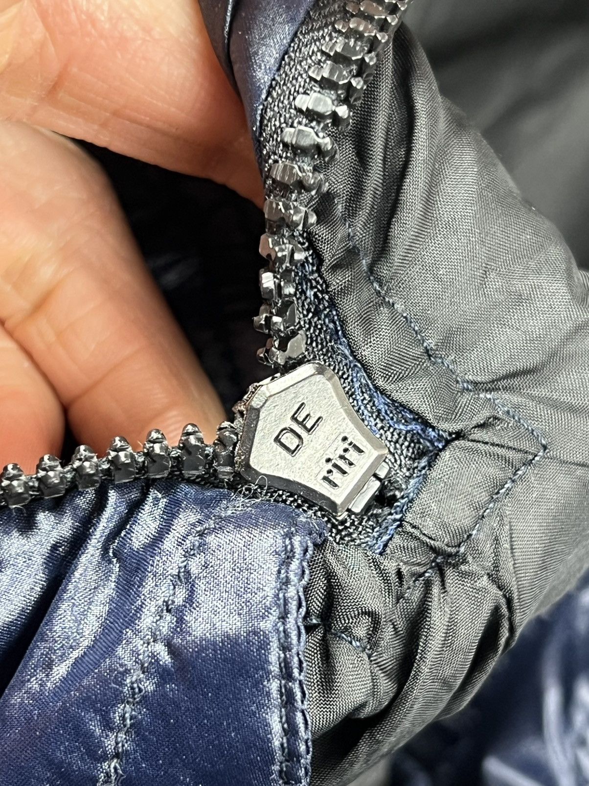 Chanel Vintage Chanel Navy Ski Suit Size 44 Size M / US 6-8 / IT 42-44 - 9 Thumbnail