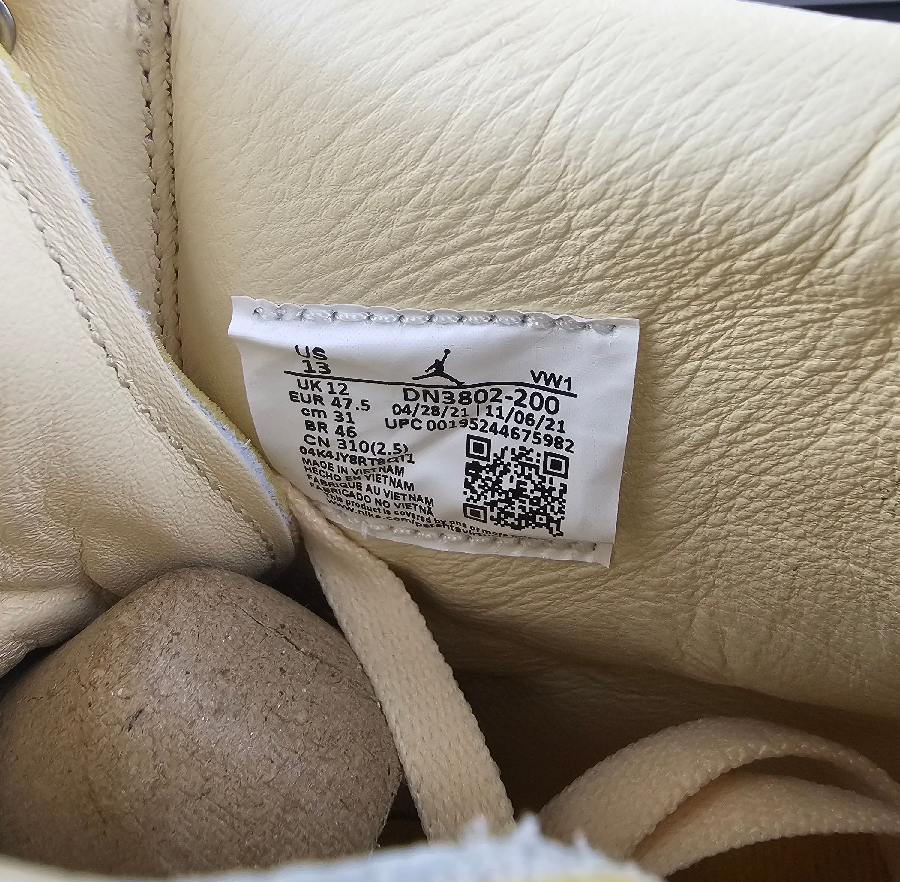 Jordan Brand Nike Jordan 2 Retro SP Union LA Rattan Cream Orange Yellow Size US 13 / EU 46 - 10 Thumbnail
