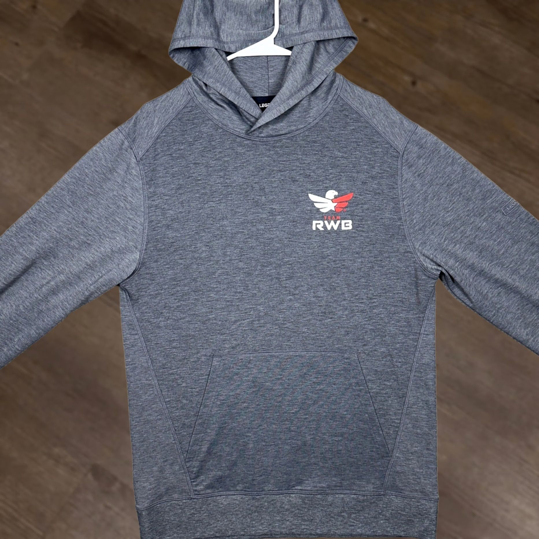 Vintage Legends Hoodie Mens Medium Grey Pullover Sweatshirt Heather Performance Stretch Logo All Seasons Hoodie Mens Athletic Regular Size M Gray Size US M / EU 48-50 / 2 - 1 Thumbnail