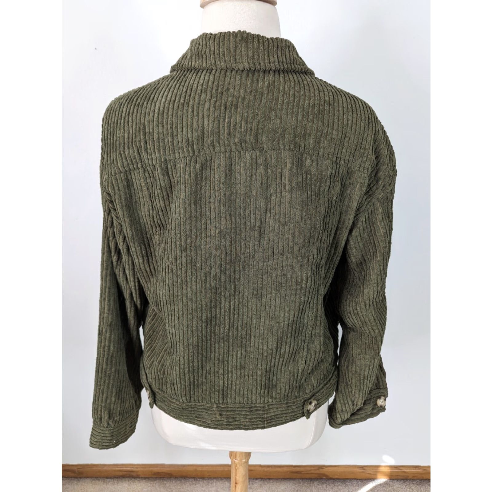 Vintage VINTAGE Y2K Lagenlook Green Corduroy Shirt Jacket/Coat Women's Large Shacket Bomber Jacket Bohemian Hippie Boho Hippie Size L / US 10 / IT 46 - 3 Thumbnail