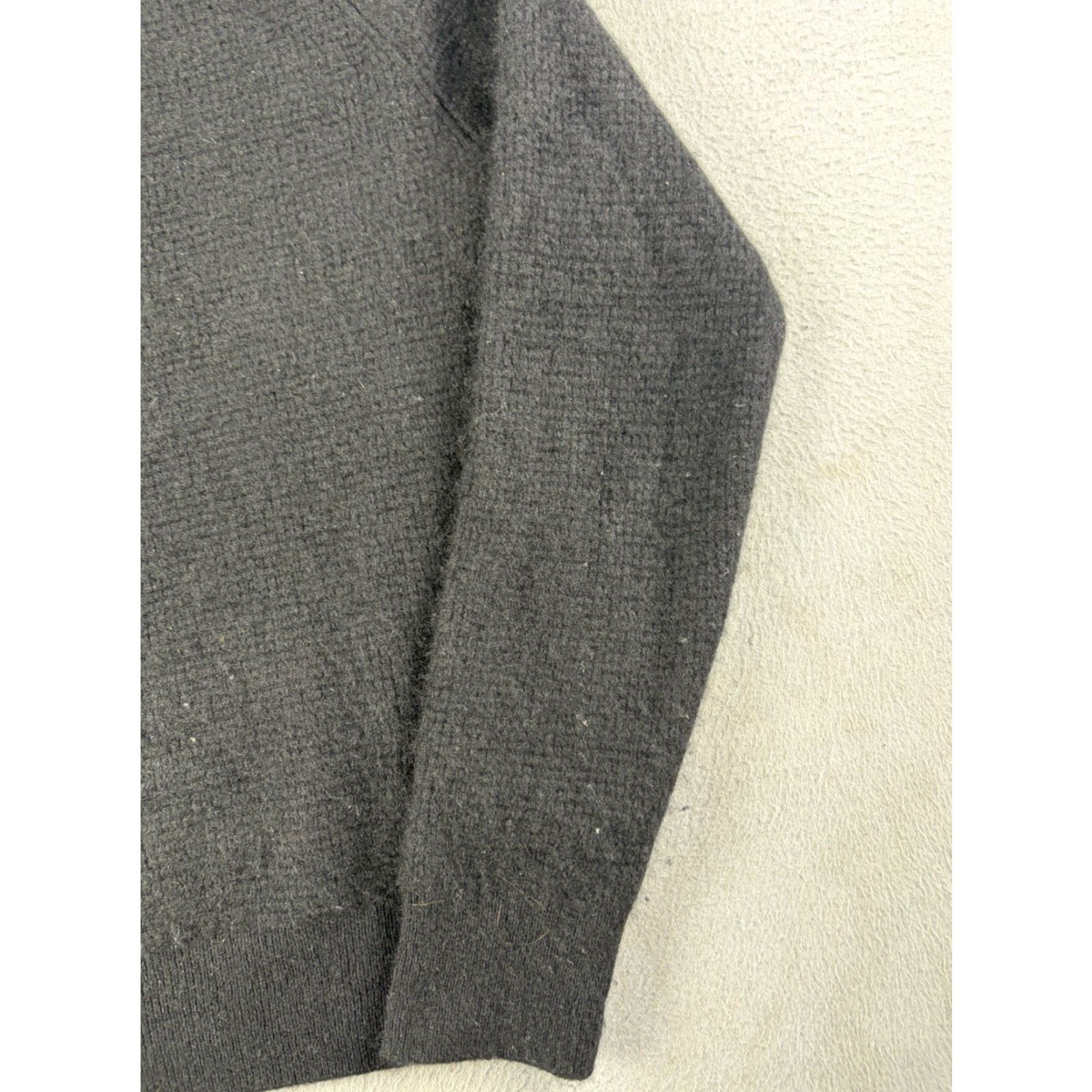 Quince Quince Sweater Women M Black Cashmere Knit Crew Neck Long Sleeve Pullover Shape: Solid Logo Vintage No Size M / US 6-8 / IT 42-44 - 5 Thumbnail