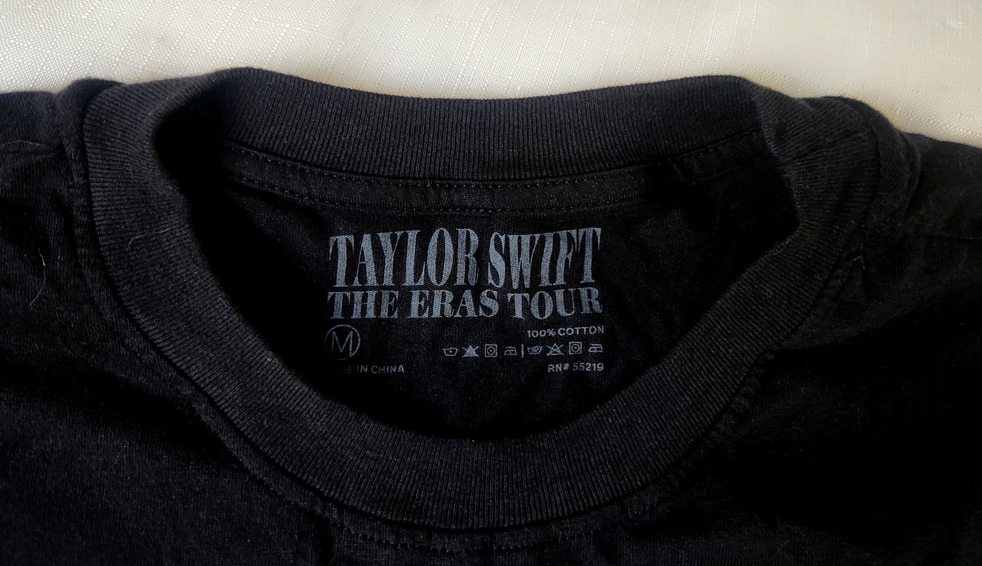 Other Taylor Swift The Eras Tour Black Official 2023-2024 size M Size US M / EU 48-50 / 2 - 4 Thumbnail