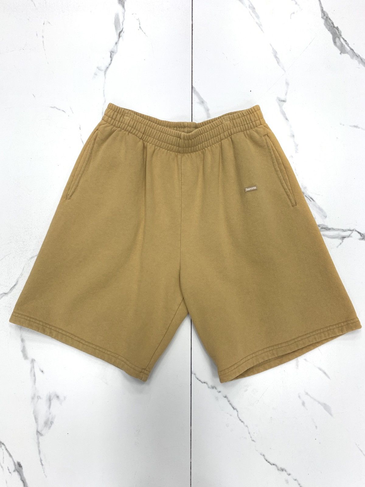 Supreme Supreme Overdyed Small Box Sweatshort "Sand" Size US 32 / EU 48 - 1 Thumbnail