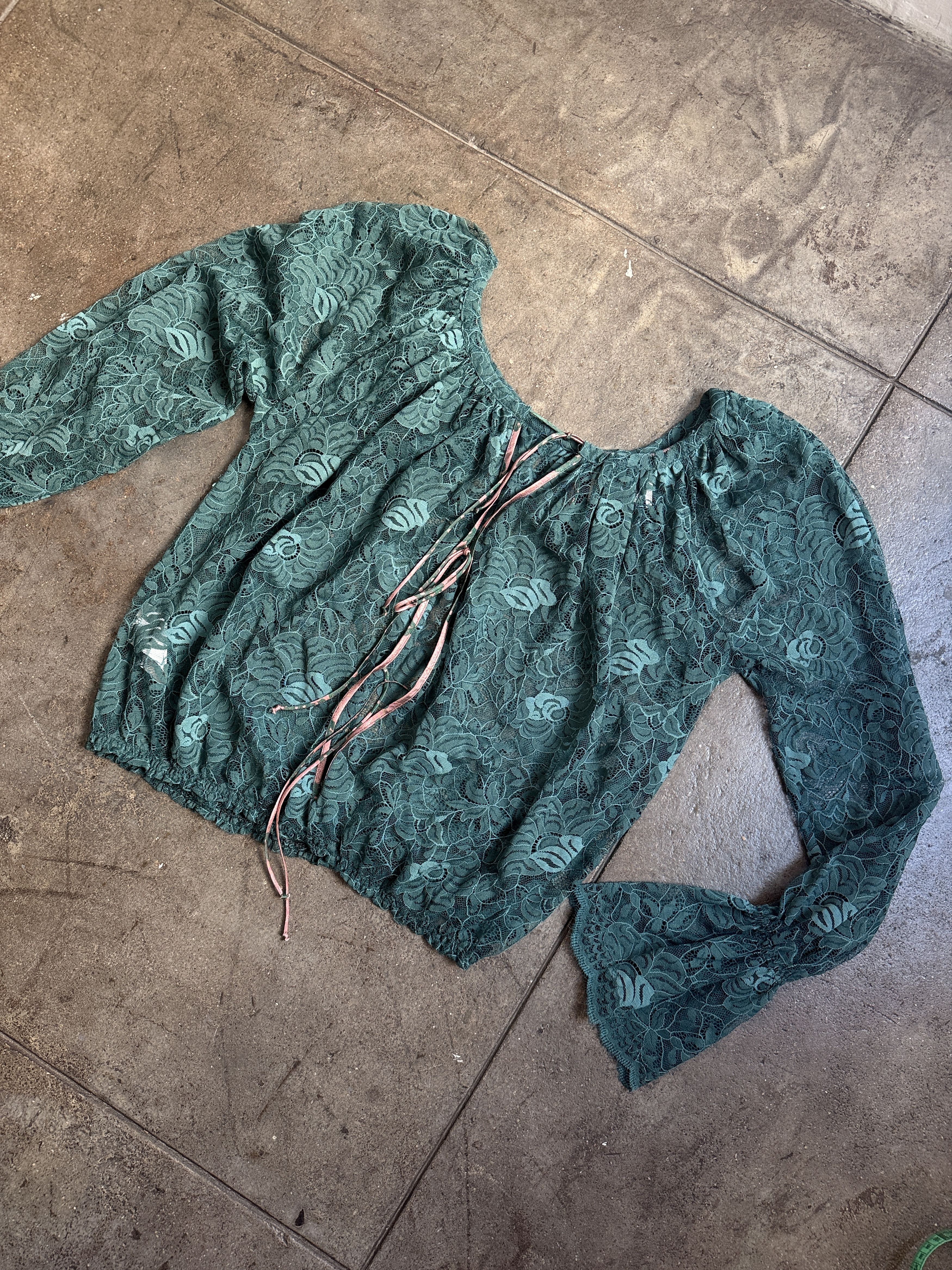 Vivienne Westwood 2019 Green Lace top w/ Oriental Pink - I have the set Size S / US 4 / IT 40 - 2 Thumbnail