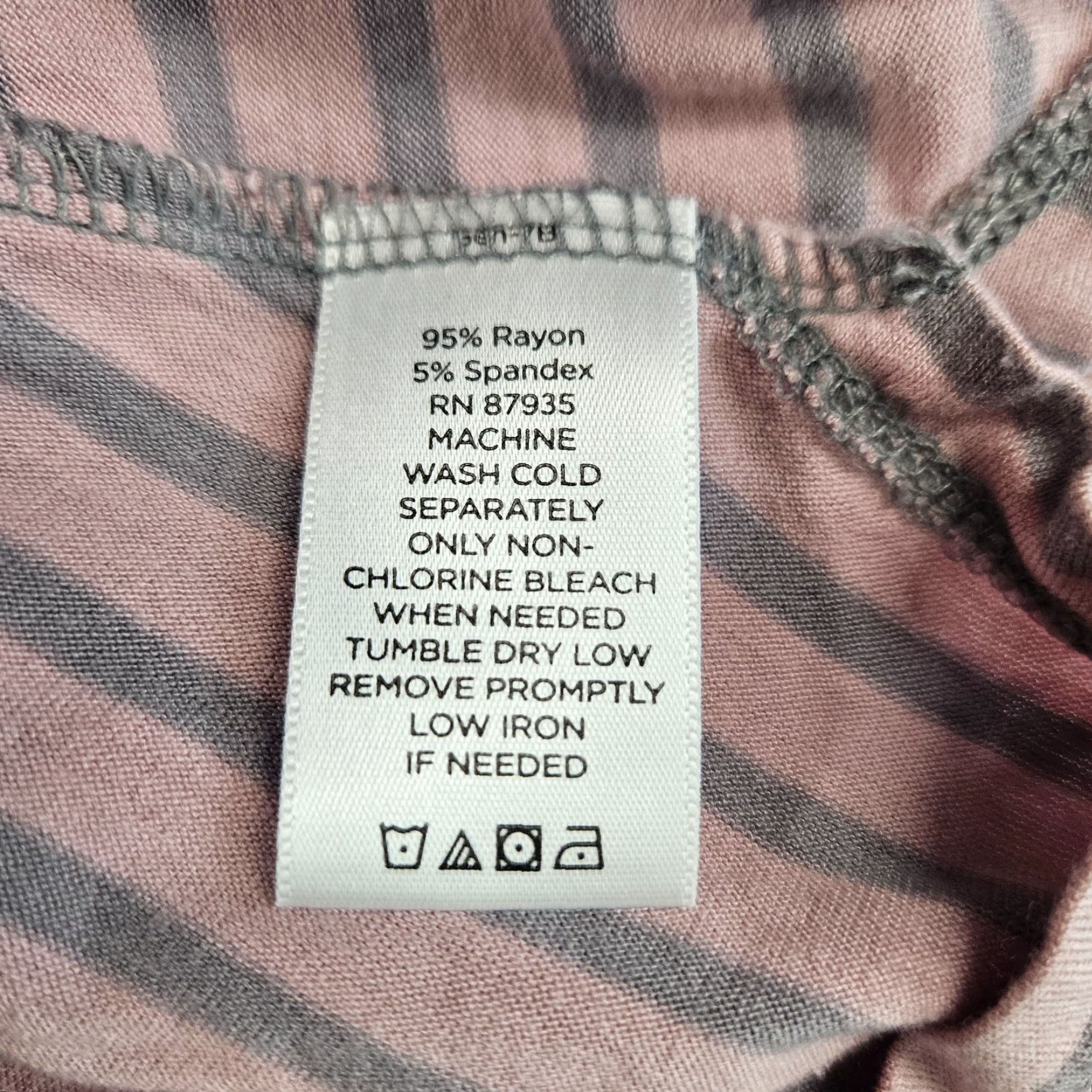 Vintage LOGO Lori Goldstein Womens Blouse Shirt Long Sleeve Pink Gray Stripe Rayon Medium Size M / US 6-8 / IT 42-44 - 5 Thumbnail