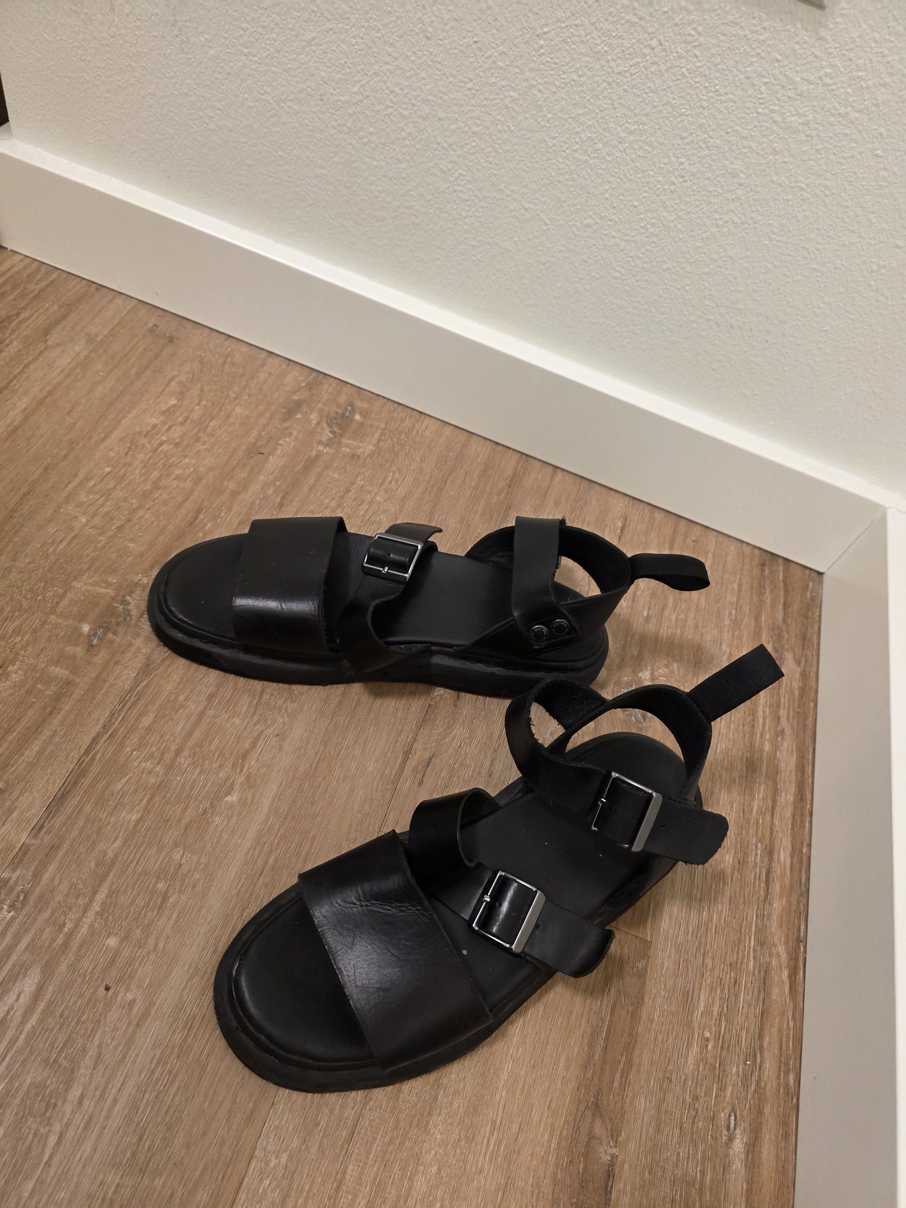 Dr. Martens Doc Martens Gryphon Sandals Size US 12 / EU 45 - 3 Thumbnail