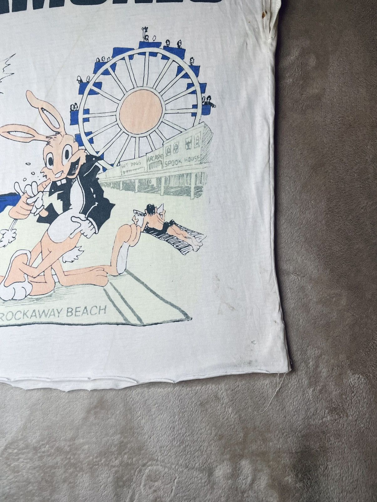 Other Rare Vintage Ramones T-Shirt „Rockaway Beach“ Size US S / EU 44-46 / 1 - 6 Thumbnail