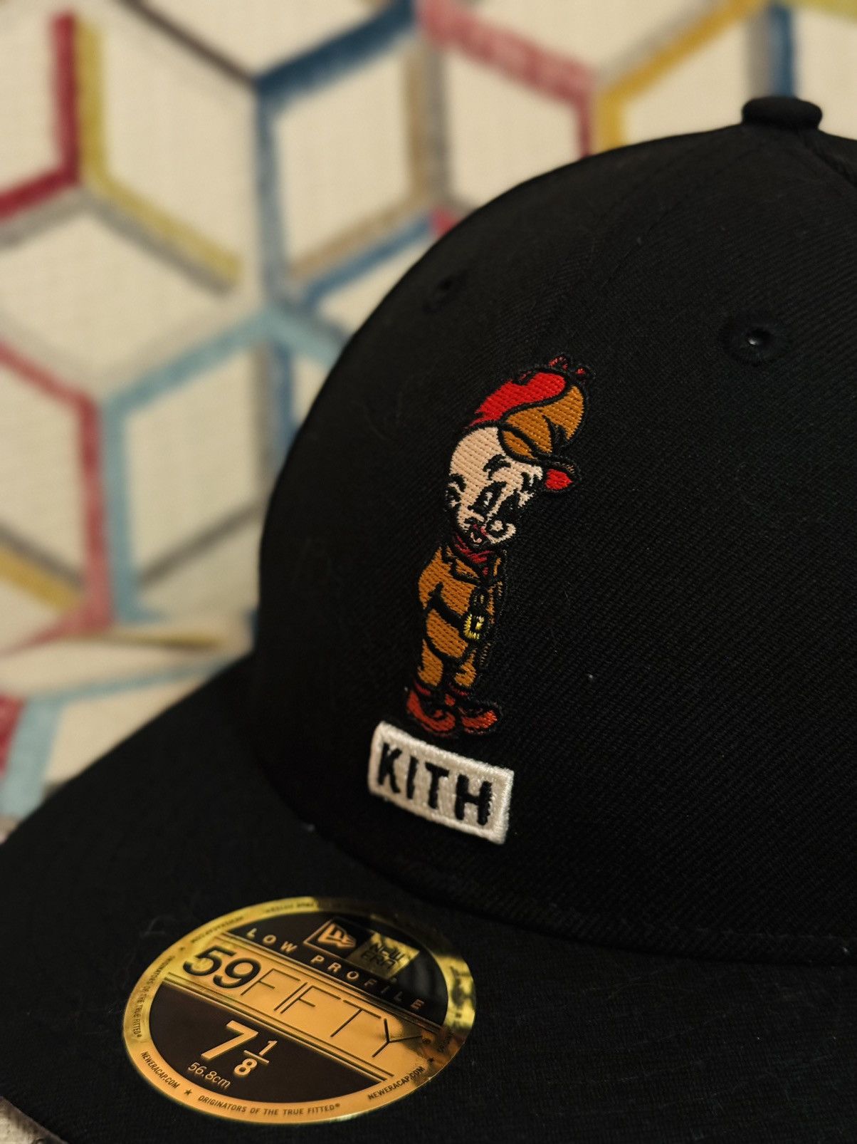 Kith × Ronnie Fieg Kith Looney Tunes New Era Fitted Cap | Grailed