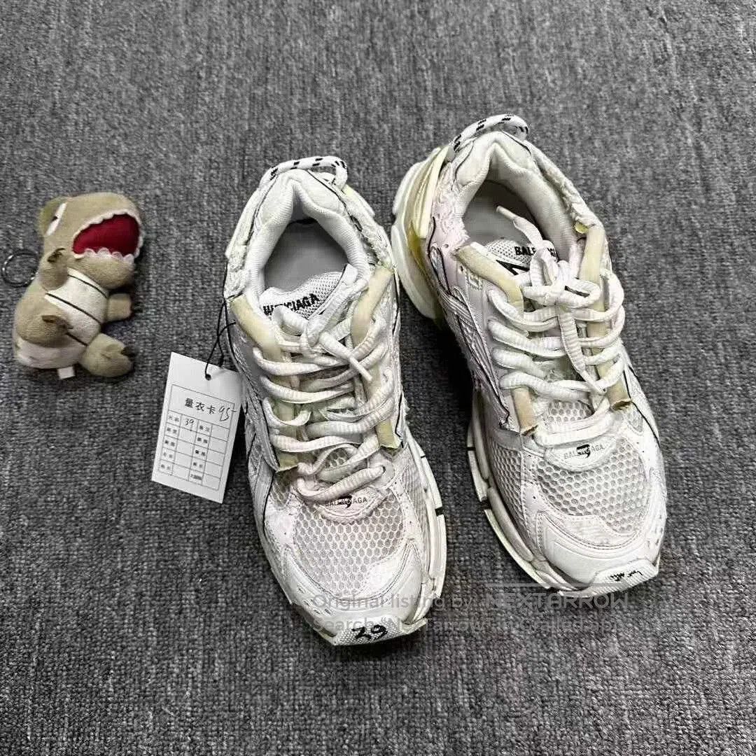 Balenciaga Balenciaga White Runner Size 39. Size US 6 / EU 39 - 4 Thumbnail