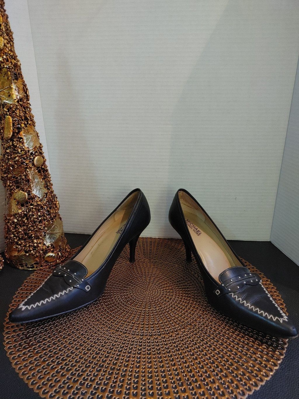 Michael Kors Michael Kors Black Leather Pumps Size 10M Size US 10 / IT 40 - 5 Thumbnail