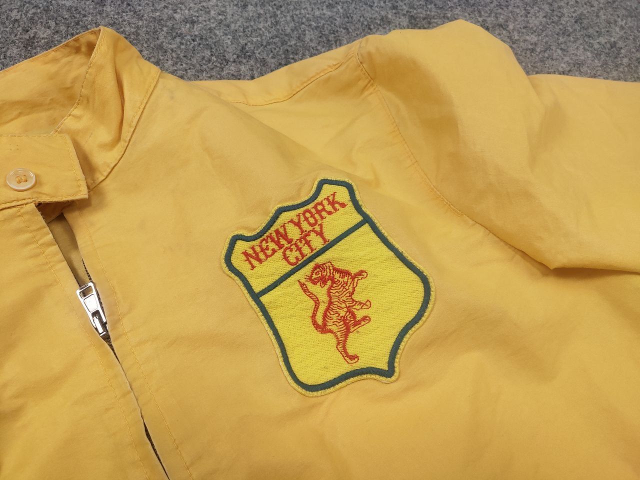 DKNY DKNY Vintage Donna Karan New York Yellow Windbreaker Jacket Size US M / EU 48-50 / 2 - 12 Thumbnail