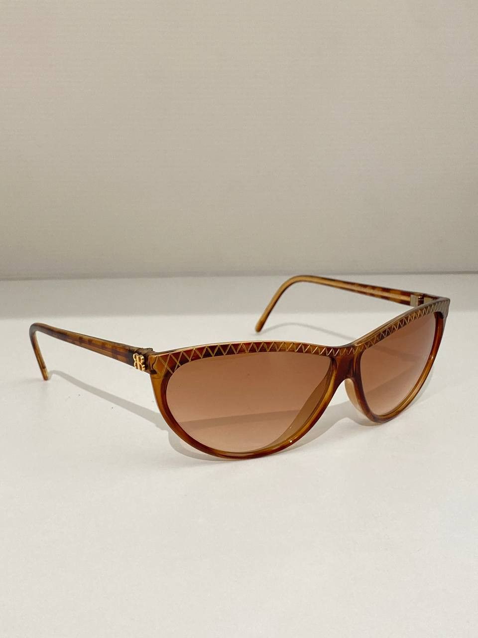 Balenciaga Balenciaga BB Logo Cat Eye Retro Vintage Sunglasses 90s Size ONE SIZE - 3 Thumbnail