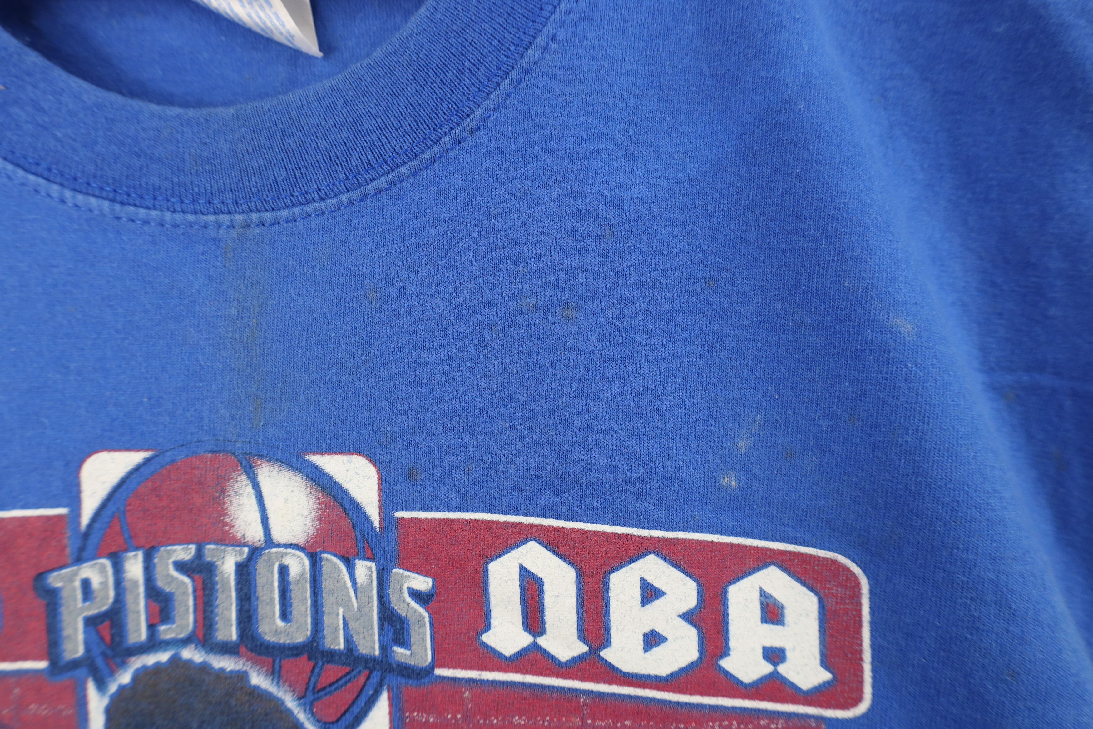 Vintage Vintage Y2K Ben Wallace Detroit Pistons Cut Off T-Shirt Size US L / EU 52-54 / 3 - 5 Thumbnail