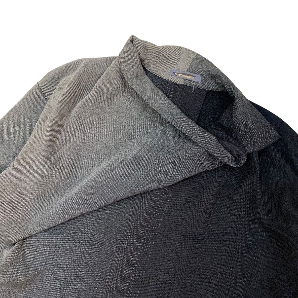 Issey Miyake 🔥Vintage 80s Issey Miyake Asymmetric Draped Collar Shirts Size M / US 6-8 / IT 42-44 - 8 Thumbnail