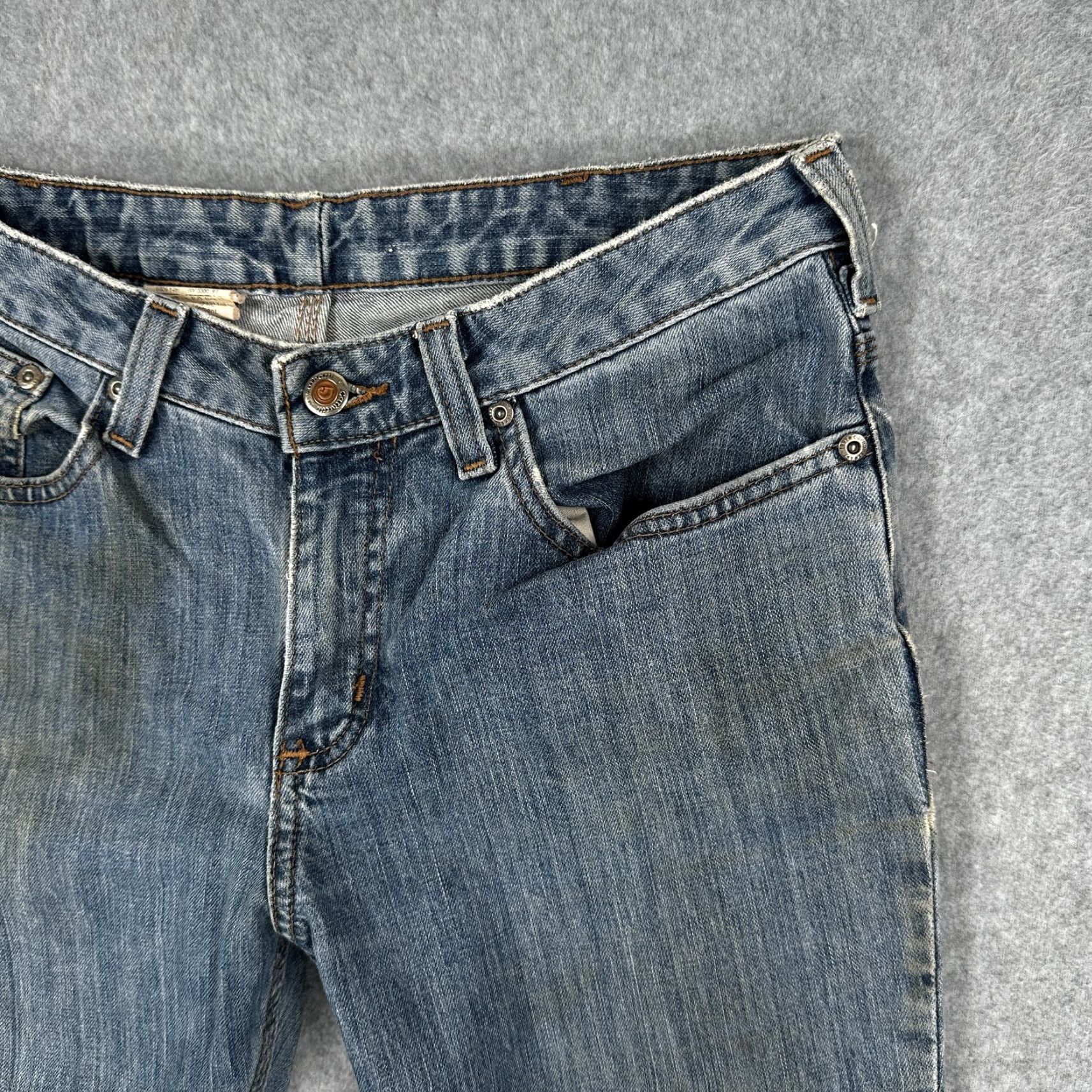 Carhartt Carhartt Jeans Womens 8x30 Blue Denim Traditional Straight Workwear Distressed Size 30" / US 8 / IT 44 - 2 Thumbnail