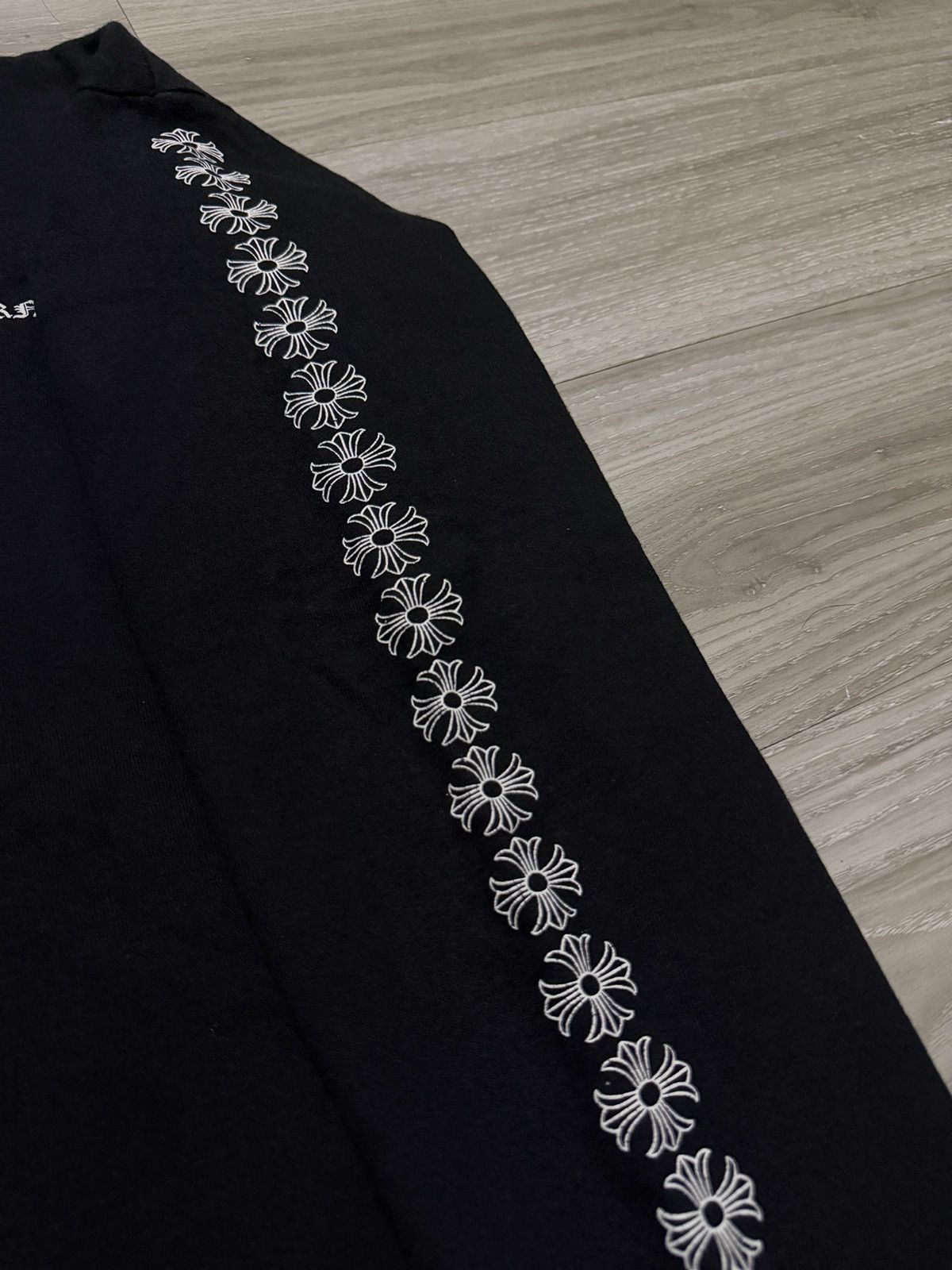 Chrome Hearts LIKE NEW - HOLLYWOOD CROSS PLUS CHROME HEARTS ZIP UP HOODIE Size US M / EU 48-50 / 2 - 4 Thumbnail