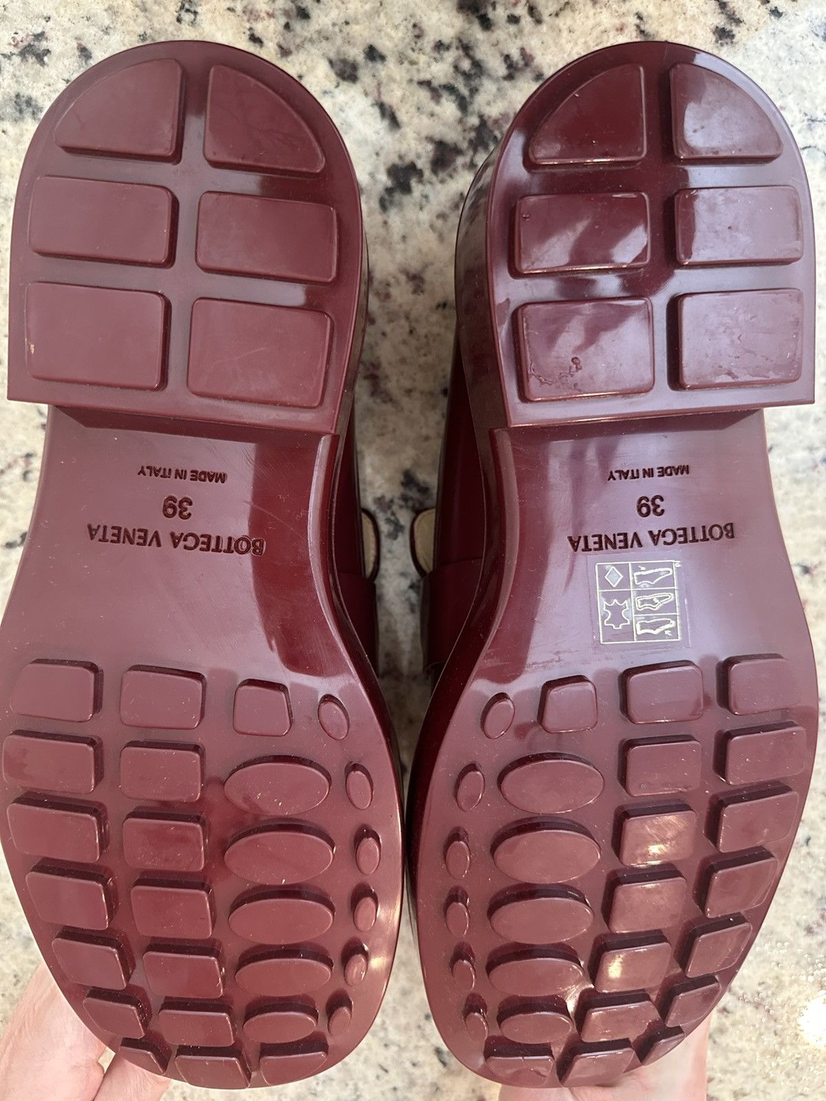 Bottega Veneta Bottega Veneta BRAND NEW UNUSED Maroon Loafers w Gold Buckle Size US 9 / IT 39 - 8 Thumbnail