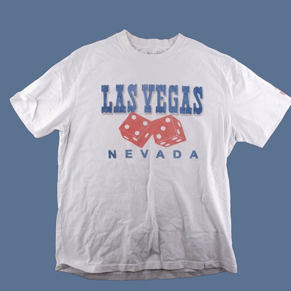 American Eagle Outfitters VINTAGE? No. American Eagle Outfitters T-Shirt XL White Cotton Jersey Crew Neck Short Sleeve UN Logo Graphic Print Men Size US XL / EU 56 / 4 - 1 Thumbnail