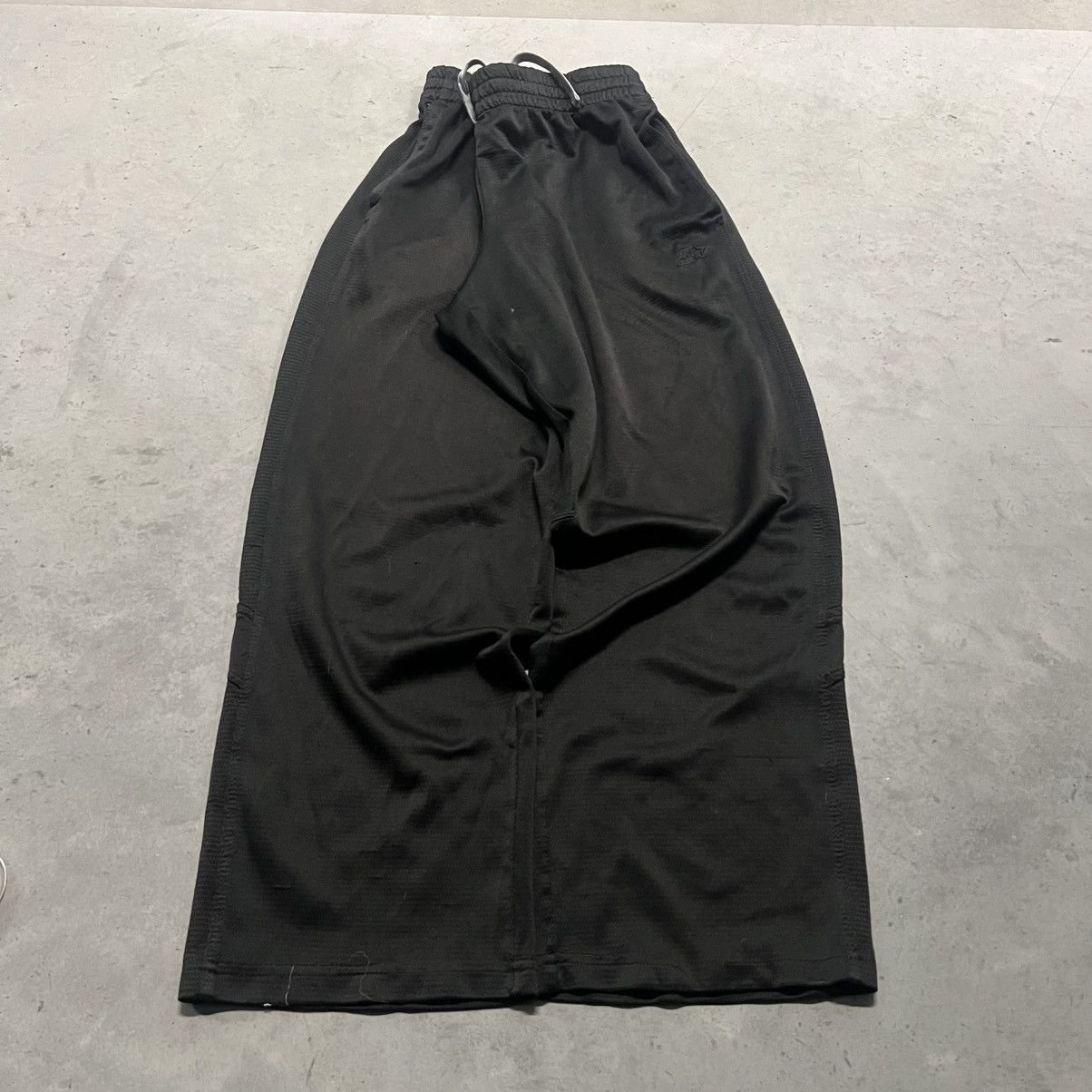 Starter × Vintage Crazy Vintage Y2K Baggy Fit Black Starter Track Sweatpants! Size US 32 / EU 48 - 2 Thumbnail