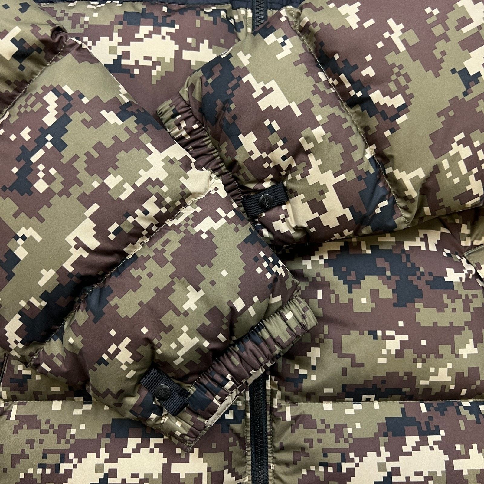 The North Face The North Face 1996 Retro Nuptse Packable Jacket Digi Camo Size US M / EU 48-50 / 2 - 4 Thumbnail