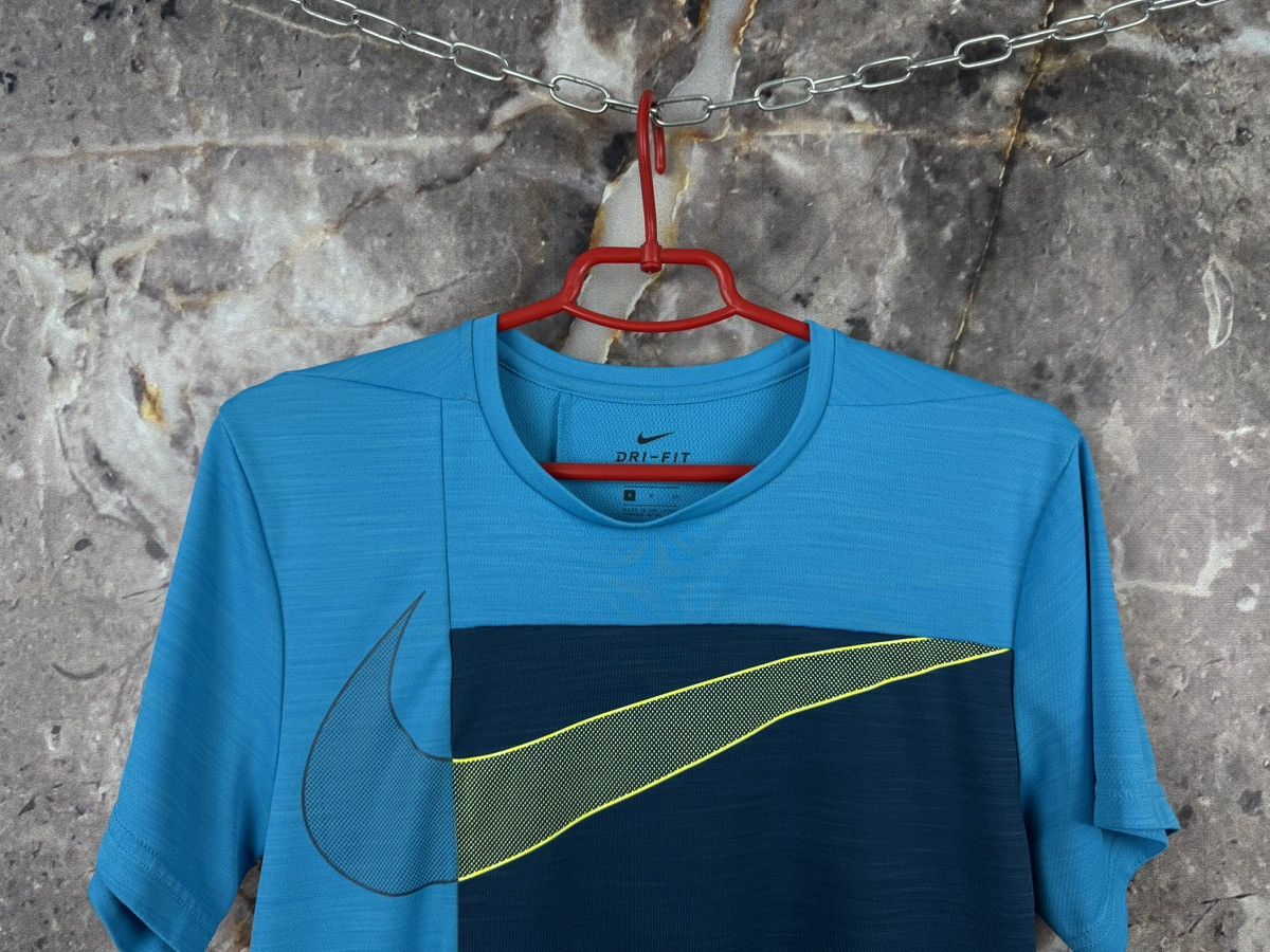 Nike Men’s Nike Dri-Fit Big Swoosh T-Shirt Jersey Size Small Size US S / EU 44-46 / 1 - 2 Thumbnail