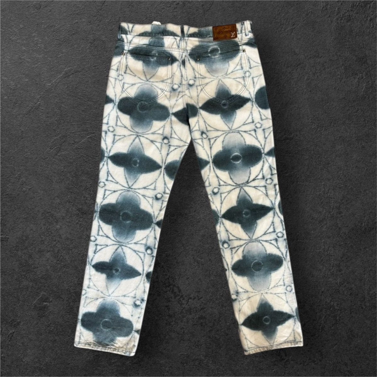 Louis Vuitton LOUIS VUITTON MONOGRAM SHIBORI PRINTED DENIM REGULAR TROUSER Size US 36 / EU 52 - 1 Thumbnail