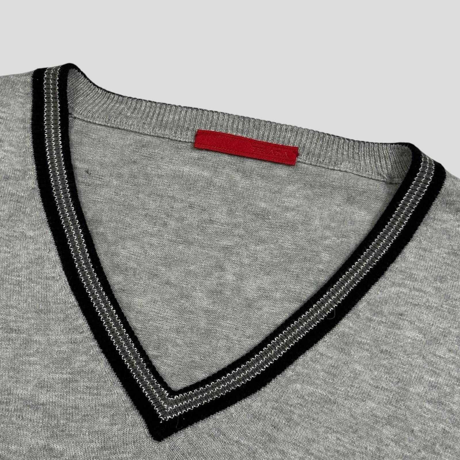 Prada Prada Sport 2008 Red Logo Rib Detail V-neck Knit Jumper - M Size US M / EU 48-50 / 2 - 3 Thumbnail