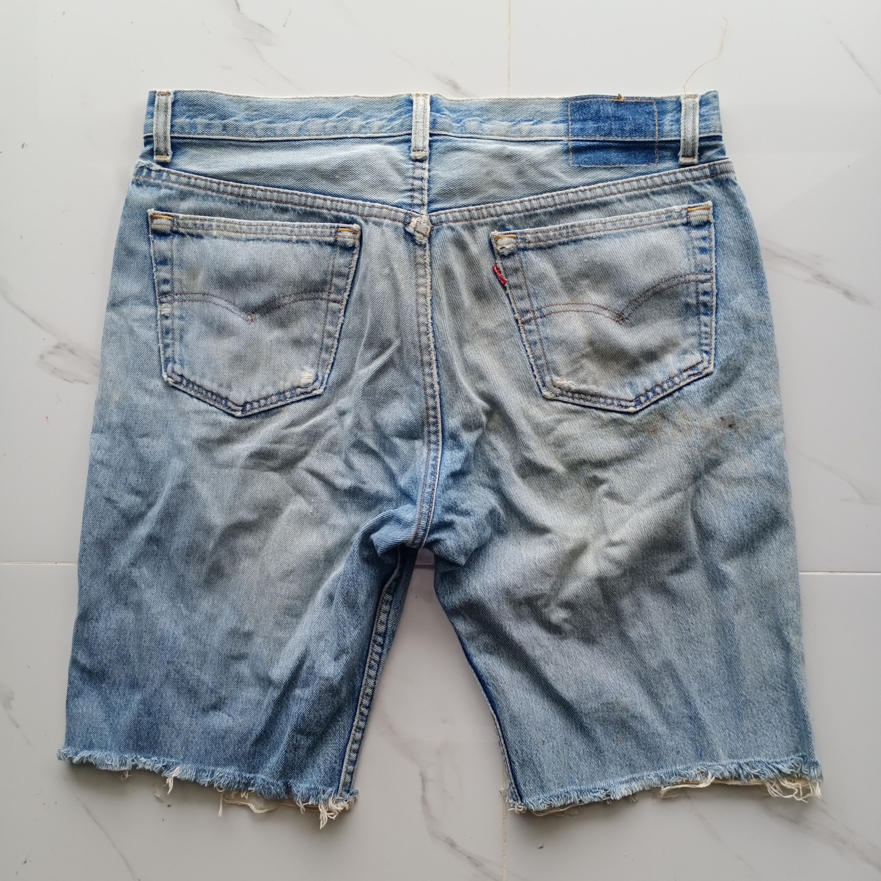 Levi's Vintage Clothing Vintage 80s 90s Levis 501 USA cut off distressed jeans Size US 34 / EU 50 - 10 Thumbnail