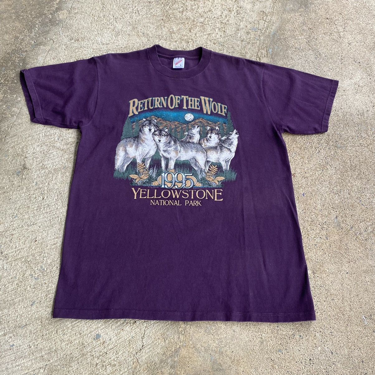 Japanese Brand × Vintage Vintage 90’s Wolf Yellowstone Purple Shirt Size US L / EU 52-54 / 3 - 2 Thumbnail